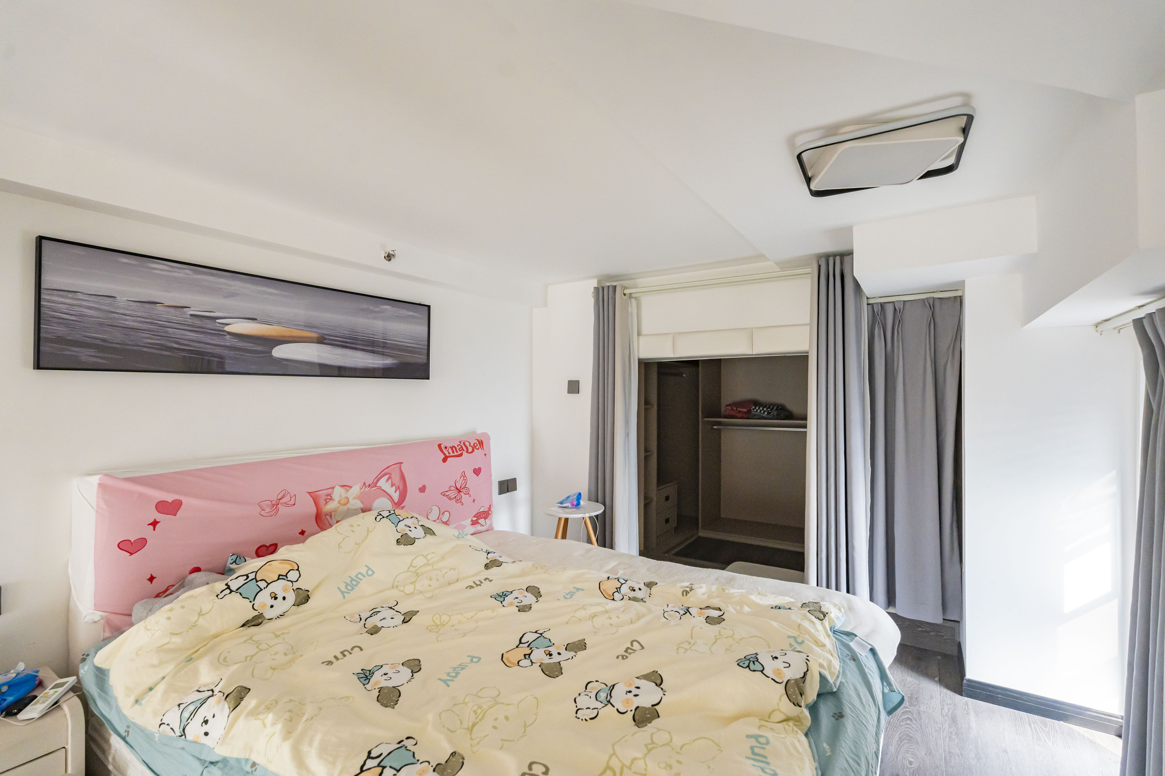 弘坤云寓 1室1厅1卫 58.0万 弘坤云寓 1室1厅1卫 58.0万卧室