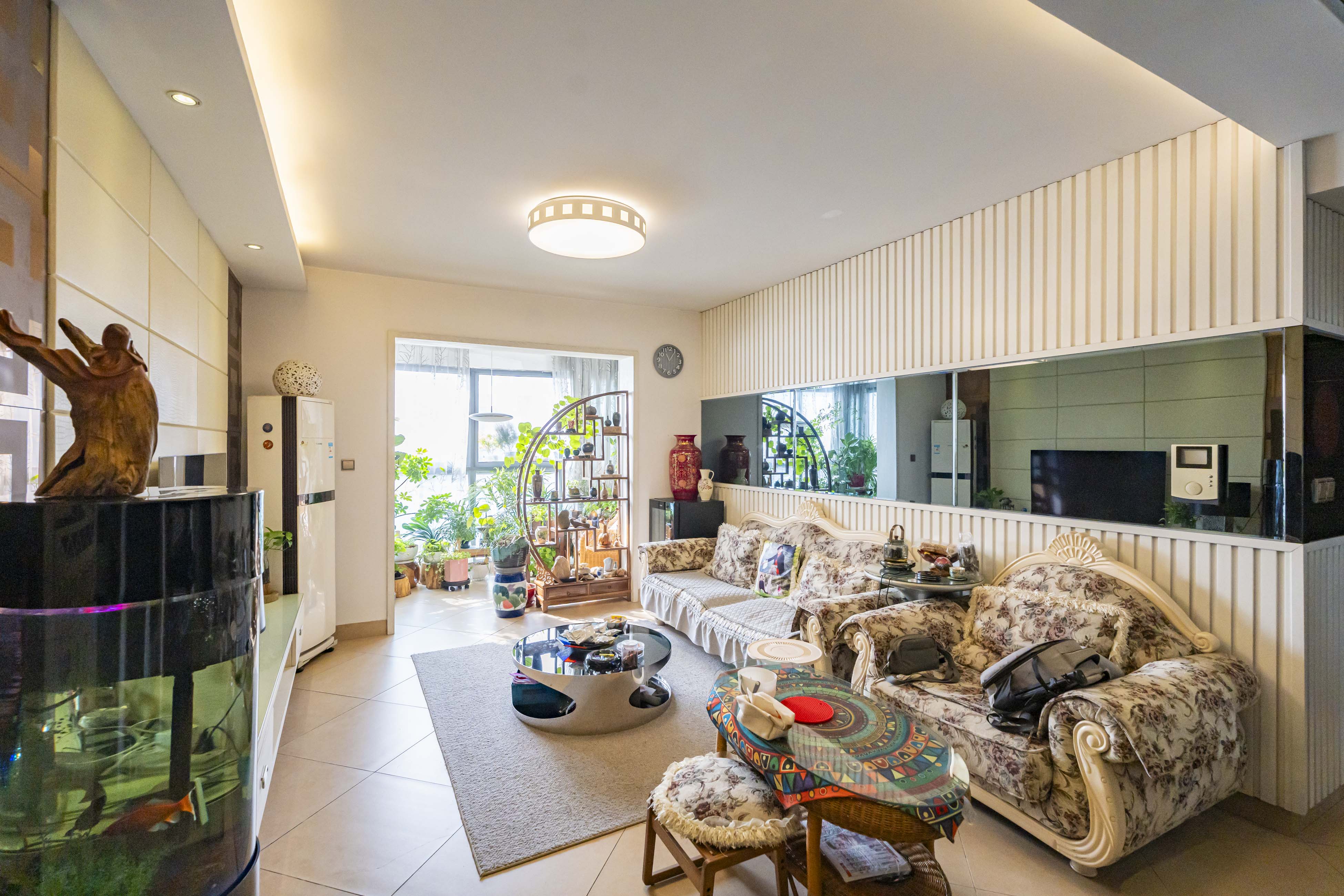 凯乐国际城 2室2厅1卫 110.00万 凯乐国际城 2室2厅1卫 110.00万客厅