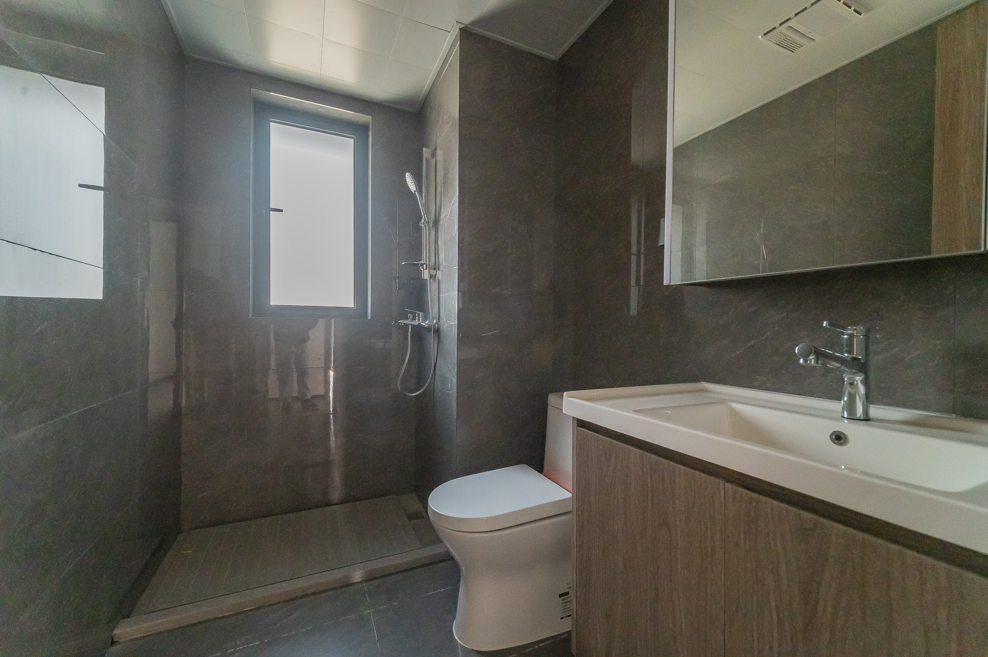 万科松湖天地 4室2厅2卫 158.0万 万科松湖天地 4室2厅2卫 158.0万卫生间