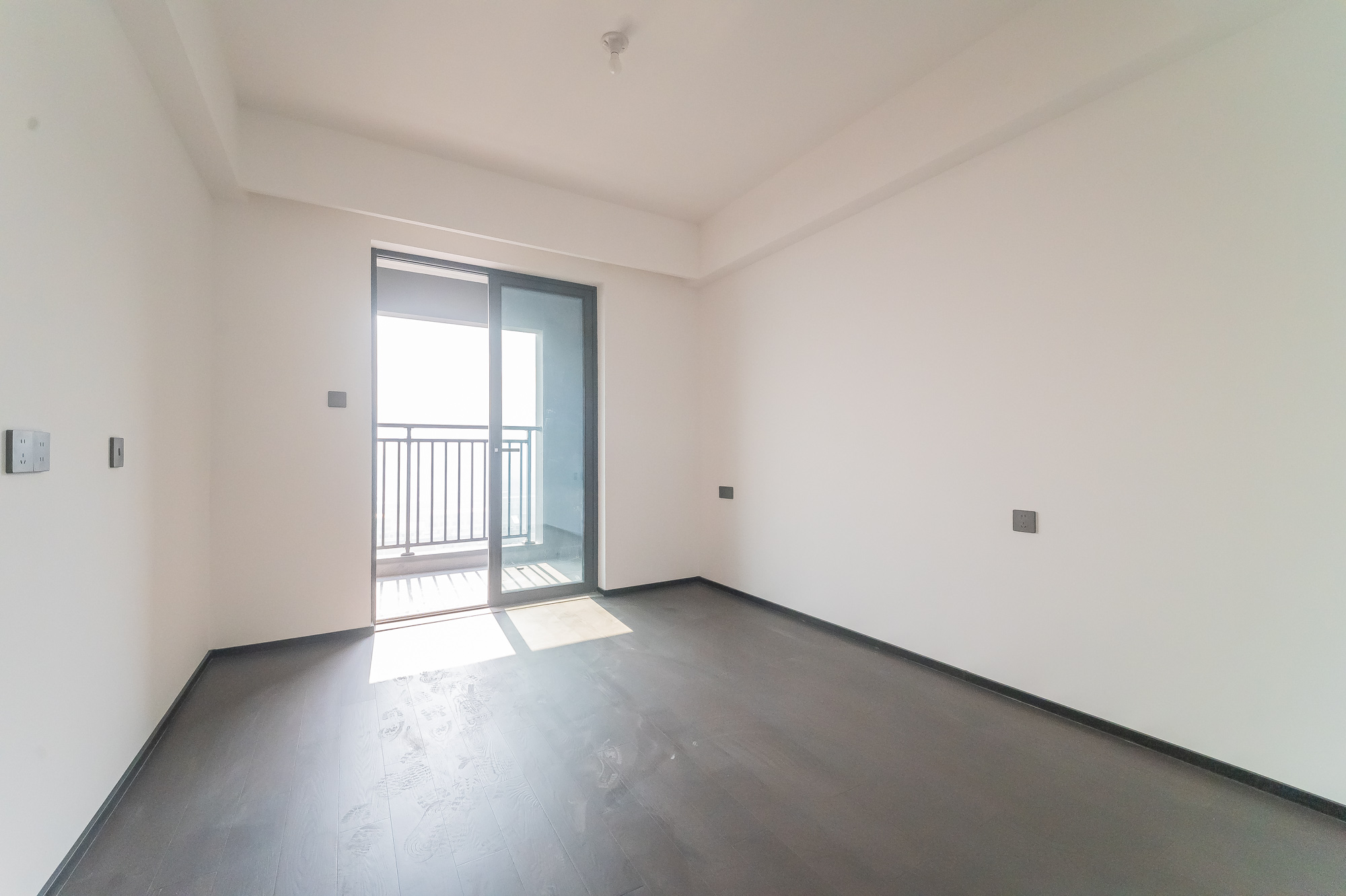 万科松湖天地 4室2厅2卫 158.0万 万科松湖天地 4室2厅2卫 158.0万卧室