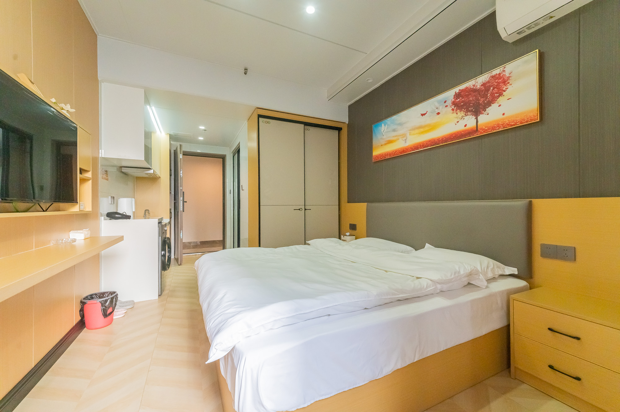 新城悦隽公园  1室1厅1卫    18.8万 新城悦隽公园  1室1厅1卫    18.8万客厅