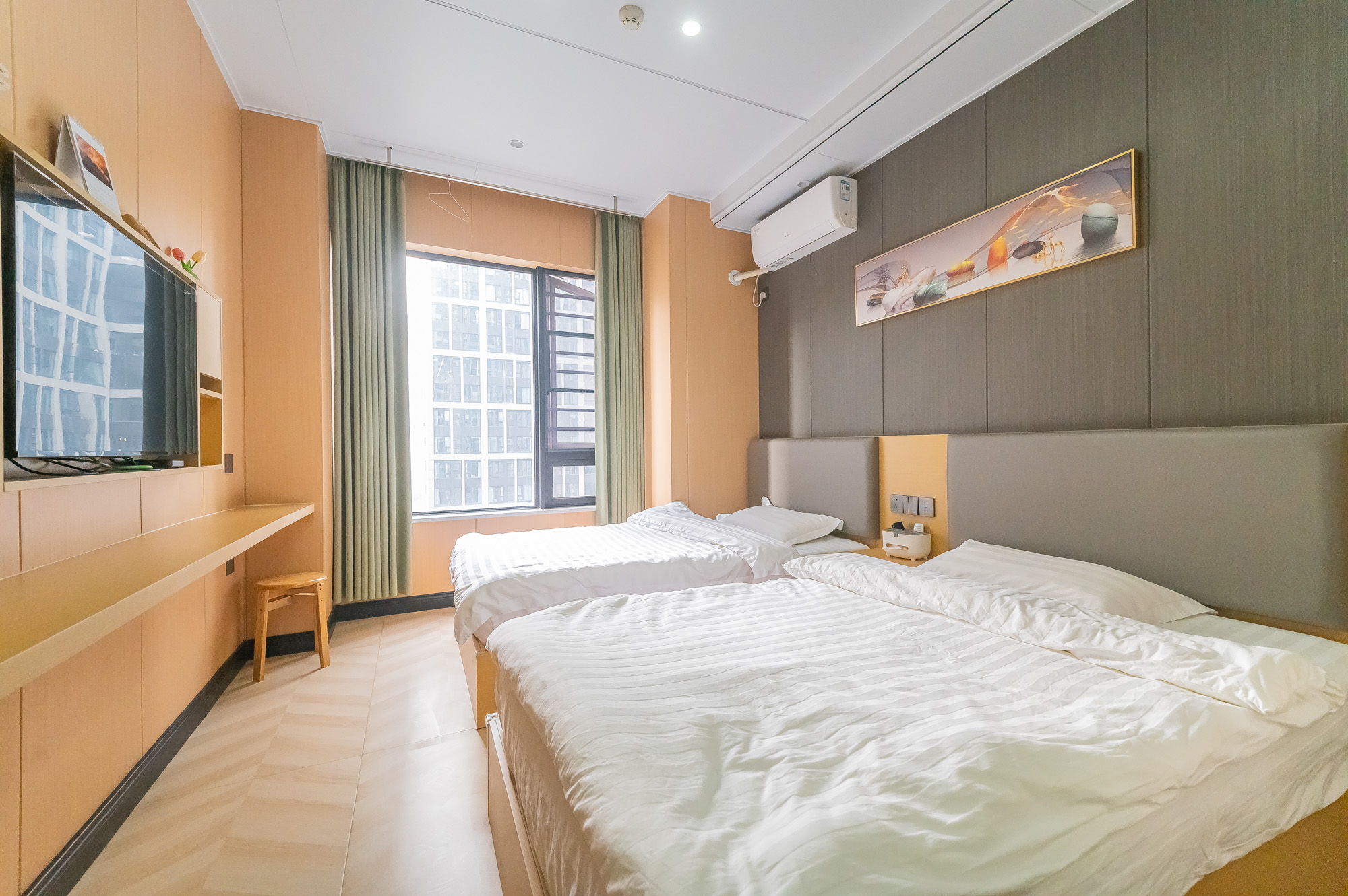 新城悦隽公园 1室0厅0卫 18.8万 新城悦隽公园 1室0厅0卫 18.8万客厅