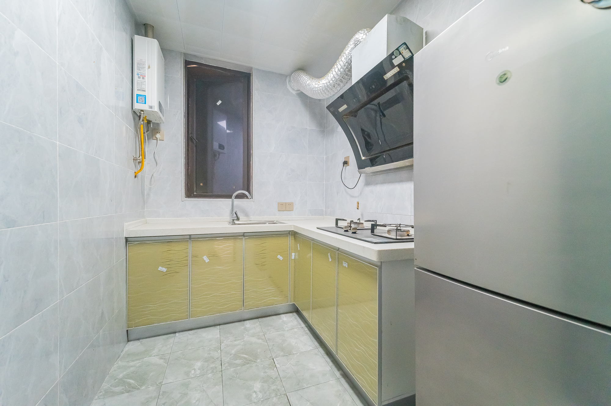 星湖湾二期高层  3室2厅1卫    72.0万 星湖湾二期高层  3室2厅1卫    72.0万厨房