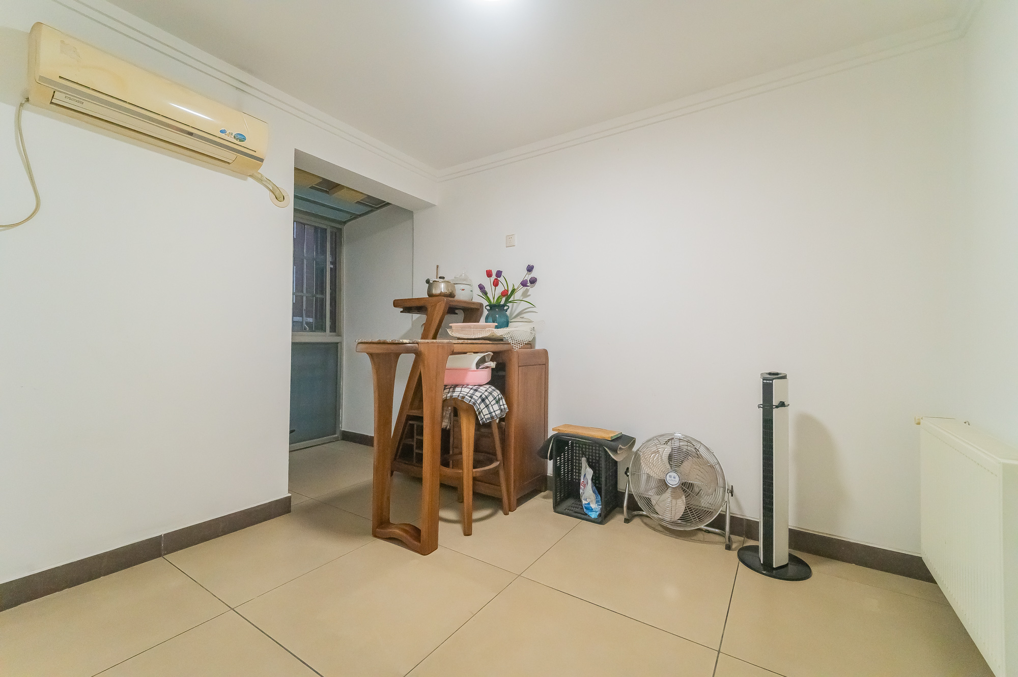 幸福里（幸福里一期）  6室2厅2卫    199.0万卧室