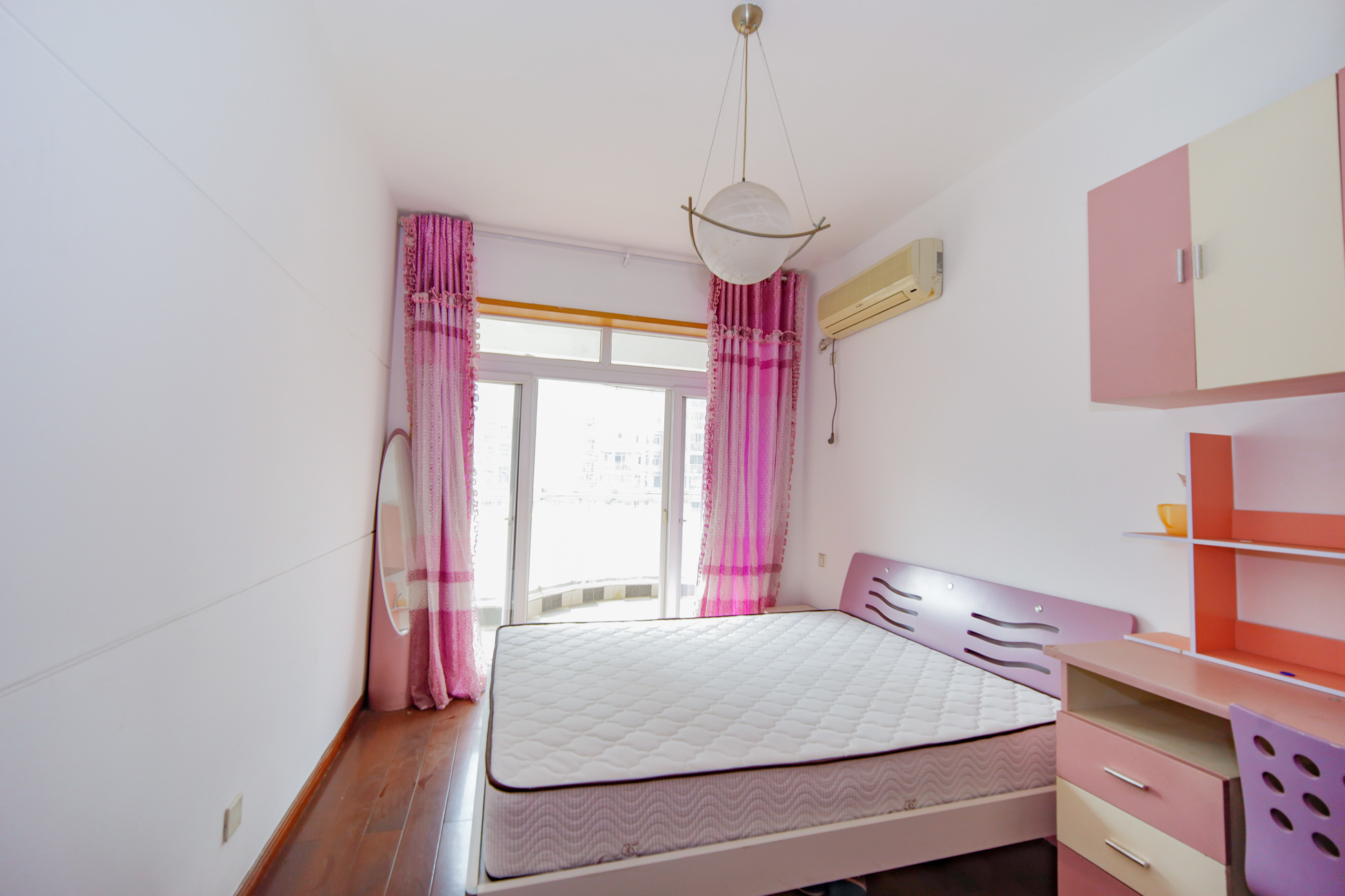 星语林名园 3室2厅2卫 82.0万 星语林名园 3室2厅2卫 82.0万卧室