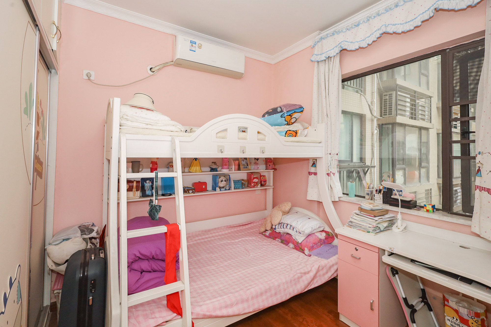 钰龙天下二期(钰龙佳园) 2室2厅1卫 190.0万 钰龙天下二期(钰龙佳园) 2室2厅1卫 190.0万卧室