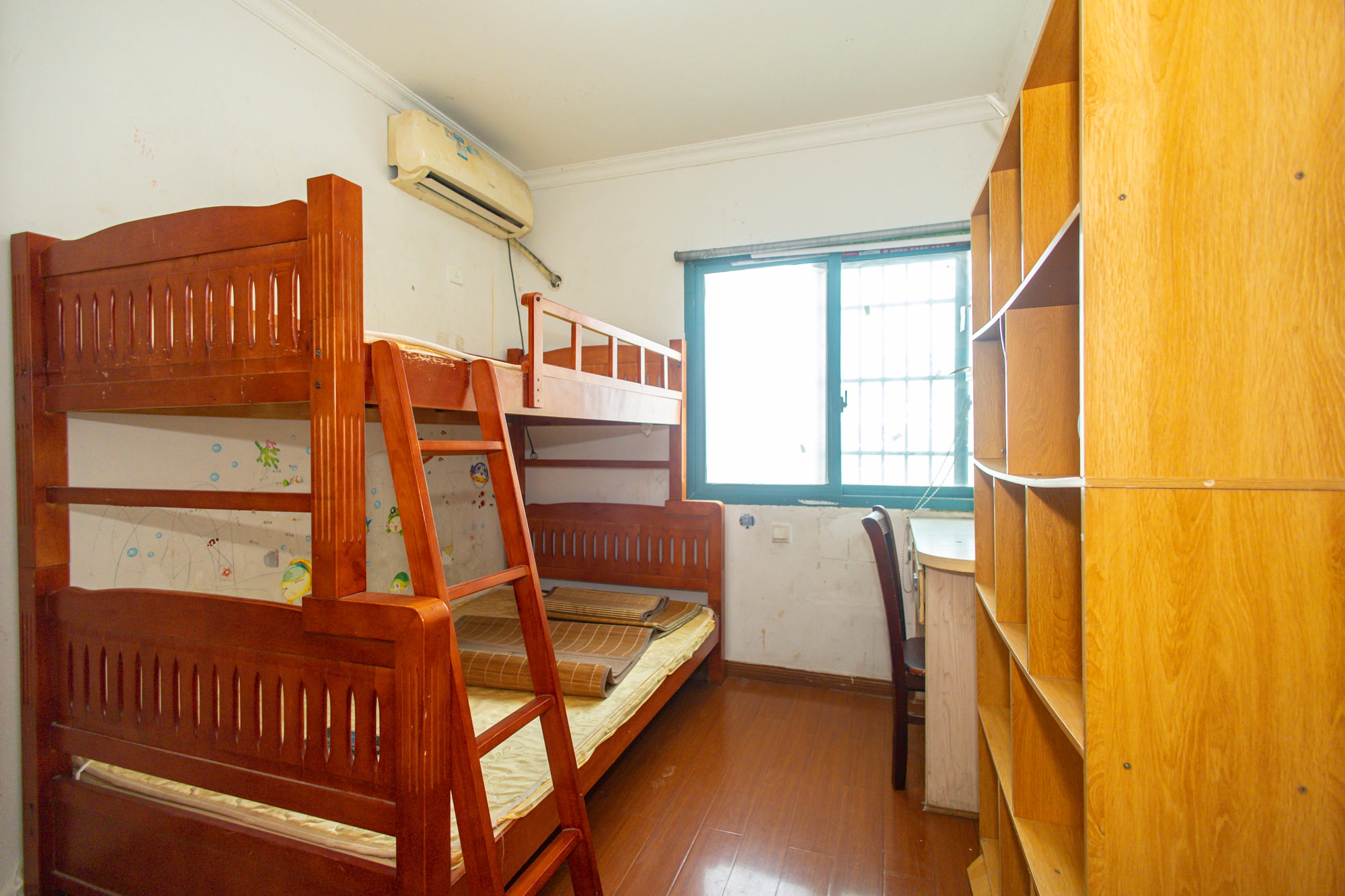 蝴蝶谷 3室2厅1卫 57.8万 蝴蝶谷 3室2厅1卫 57.8万卧室