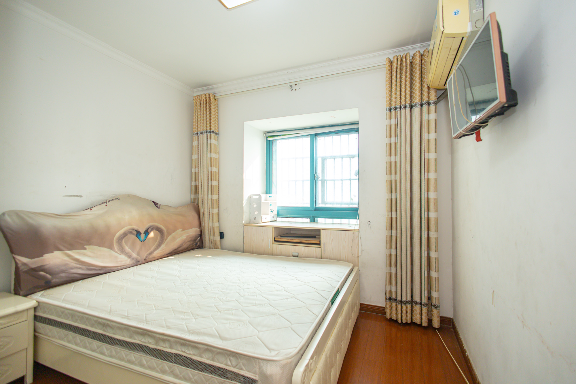 蝴蝶谷 3室2厅1卫 57.8万 蝴蝶谷 3室2厅1卫 57.8万卧室