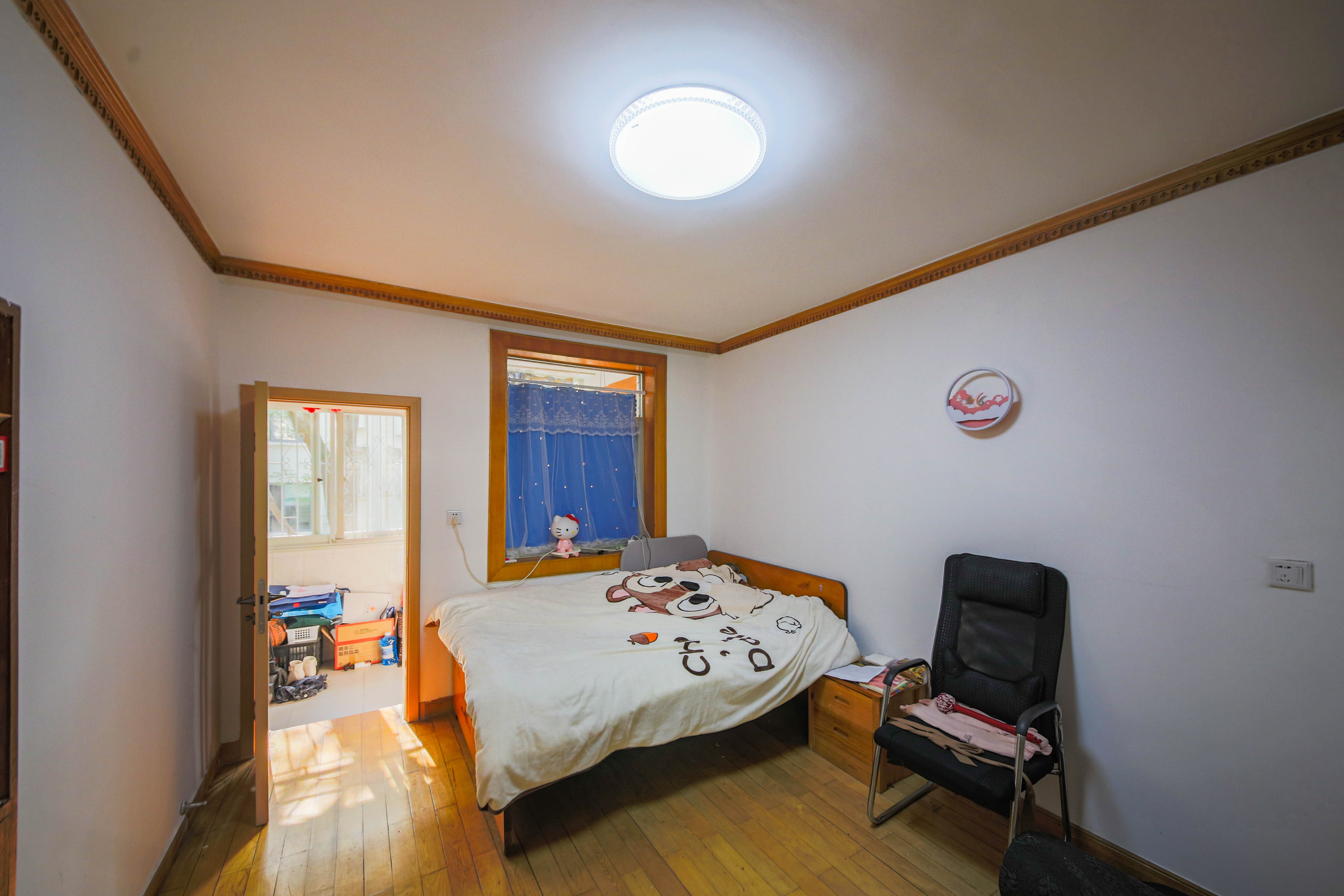 市委党校宿舍区  2室2厅1卫    56.8万 市委党校宿舍区  2室2厅1卫    56.8万卧室