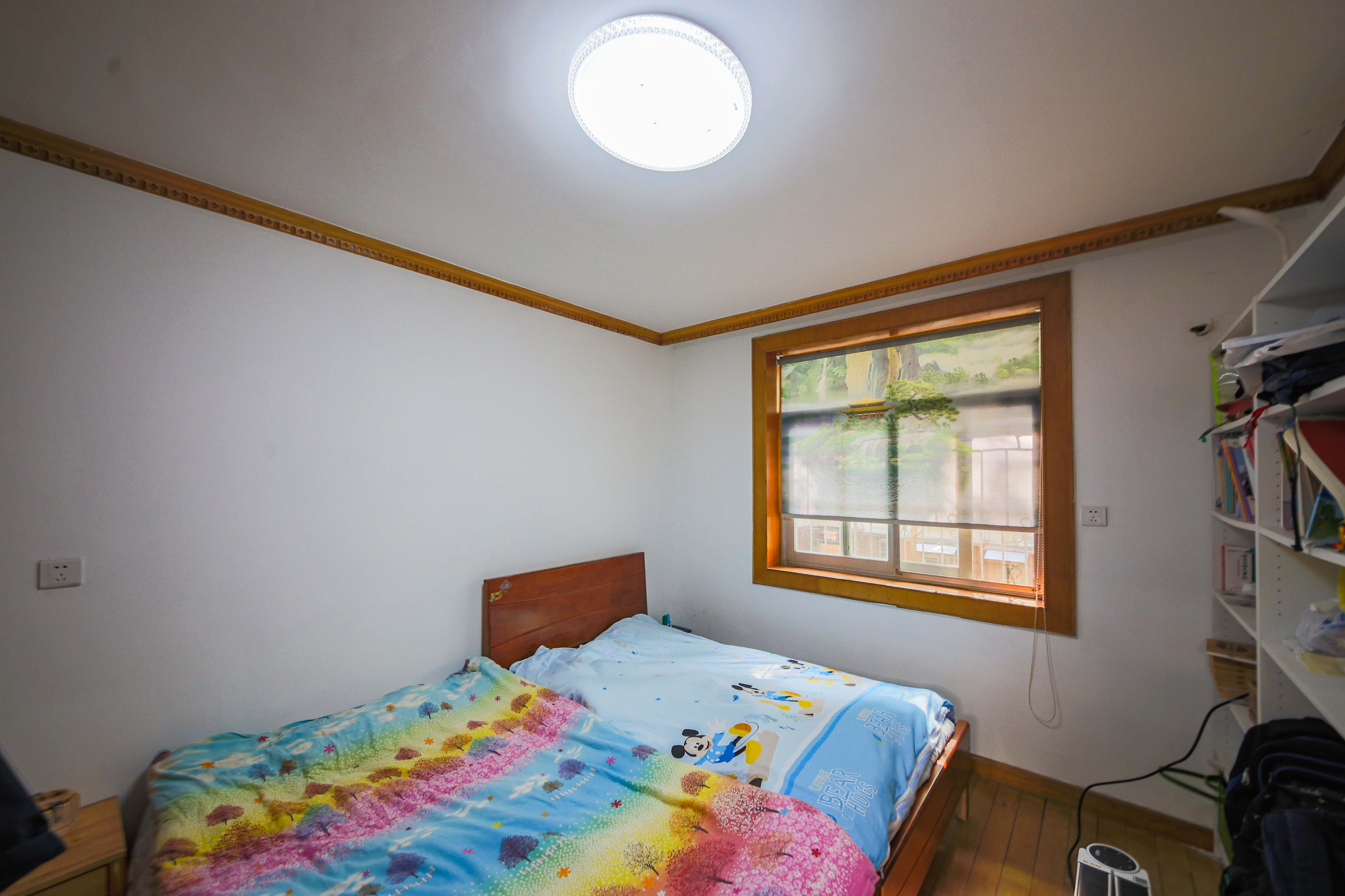 市委党校宿舍区  2室2厅1卫    56.8万 市委党校宿舍区  2室2厅1卫    56.8万卧室