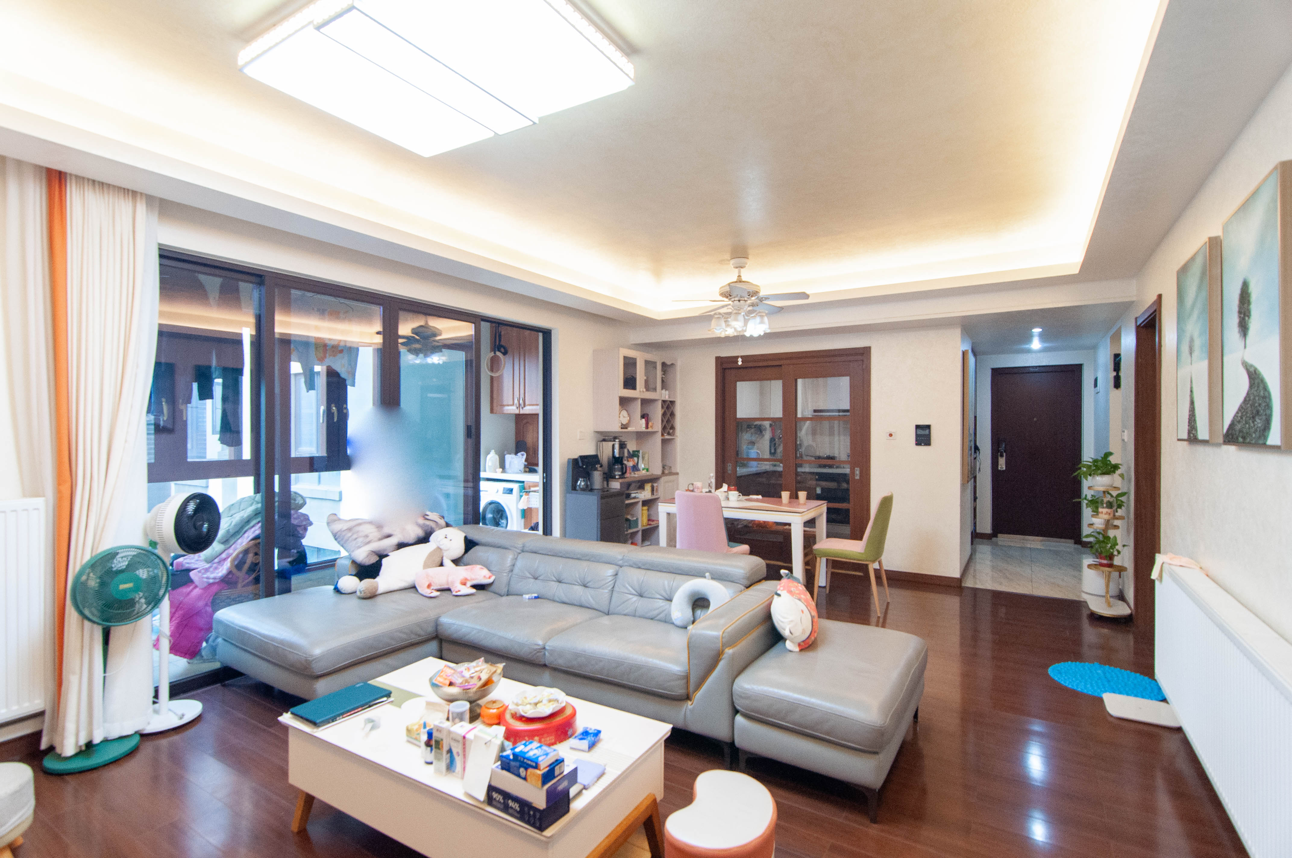 万科里梅溪郡  3室2厅2卫    228.0万客厅