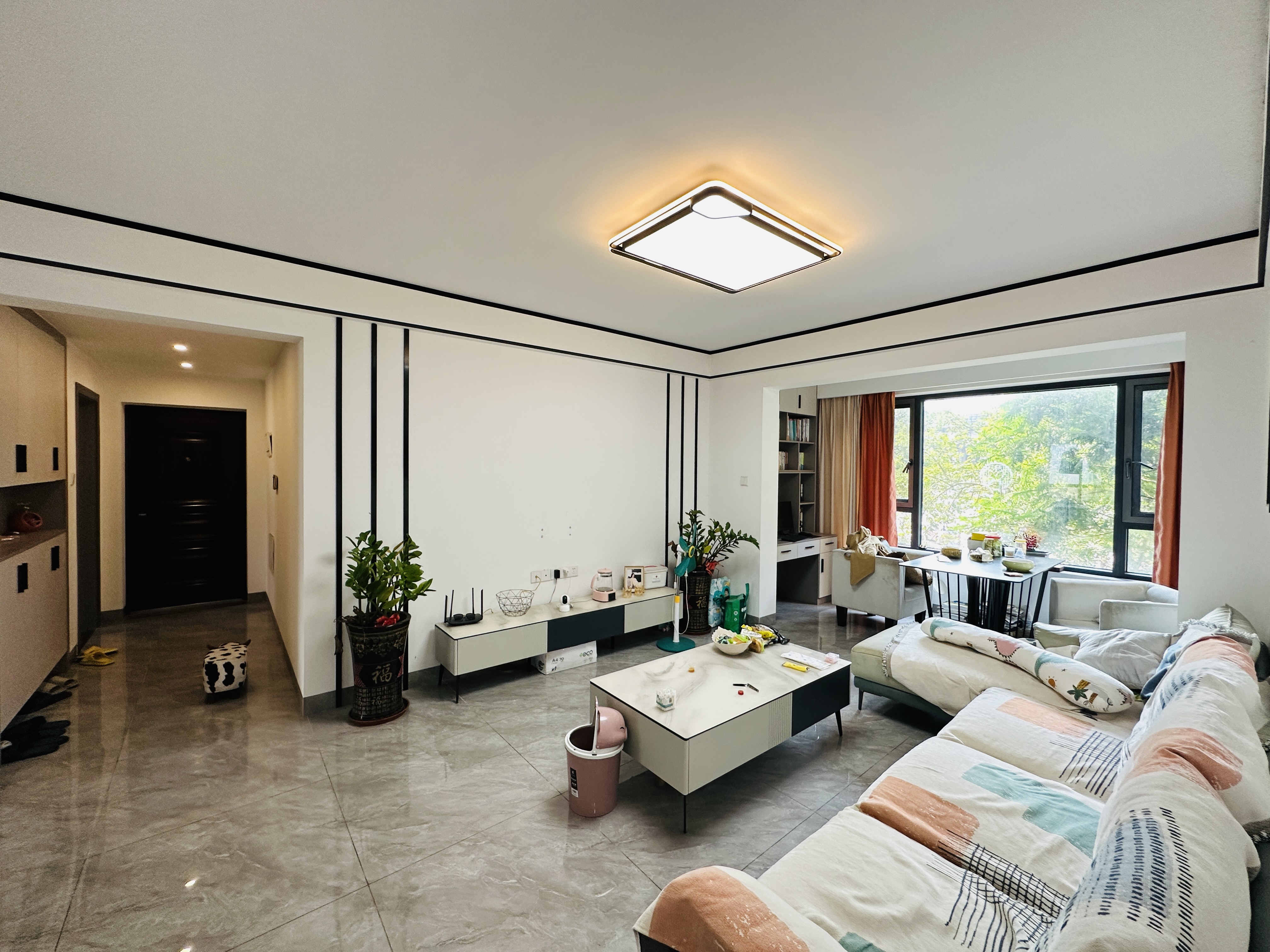 恩祥新城  1室0厅0卫    220.0万 恩祥新城  1室0厅0卫    220.0万客厅