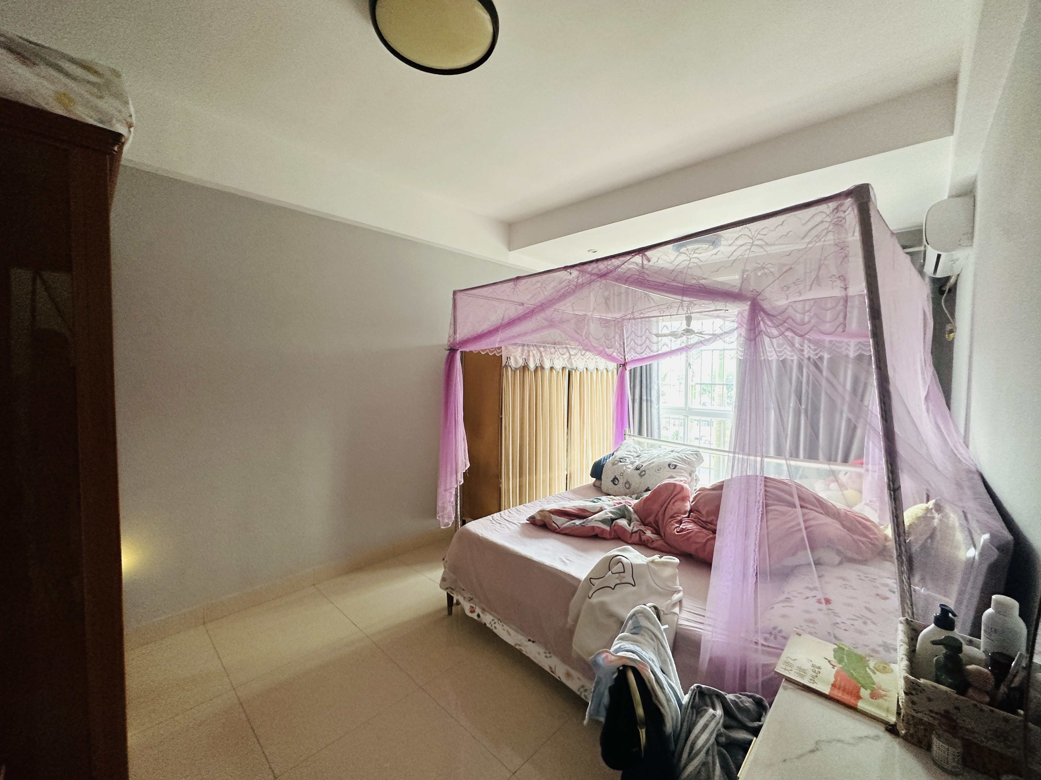 海市盛楼 3室2厅1卫 135.0万 海市盛楼 3室2厅1卫 135.0万卧室