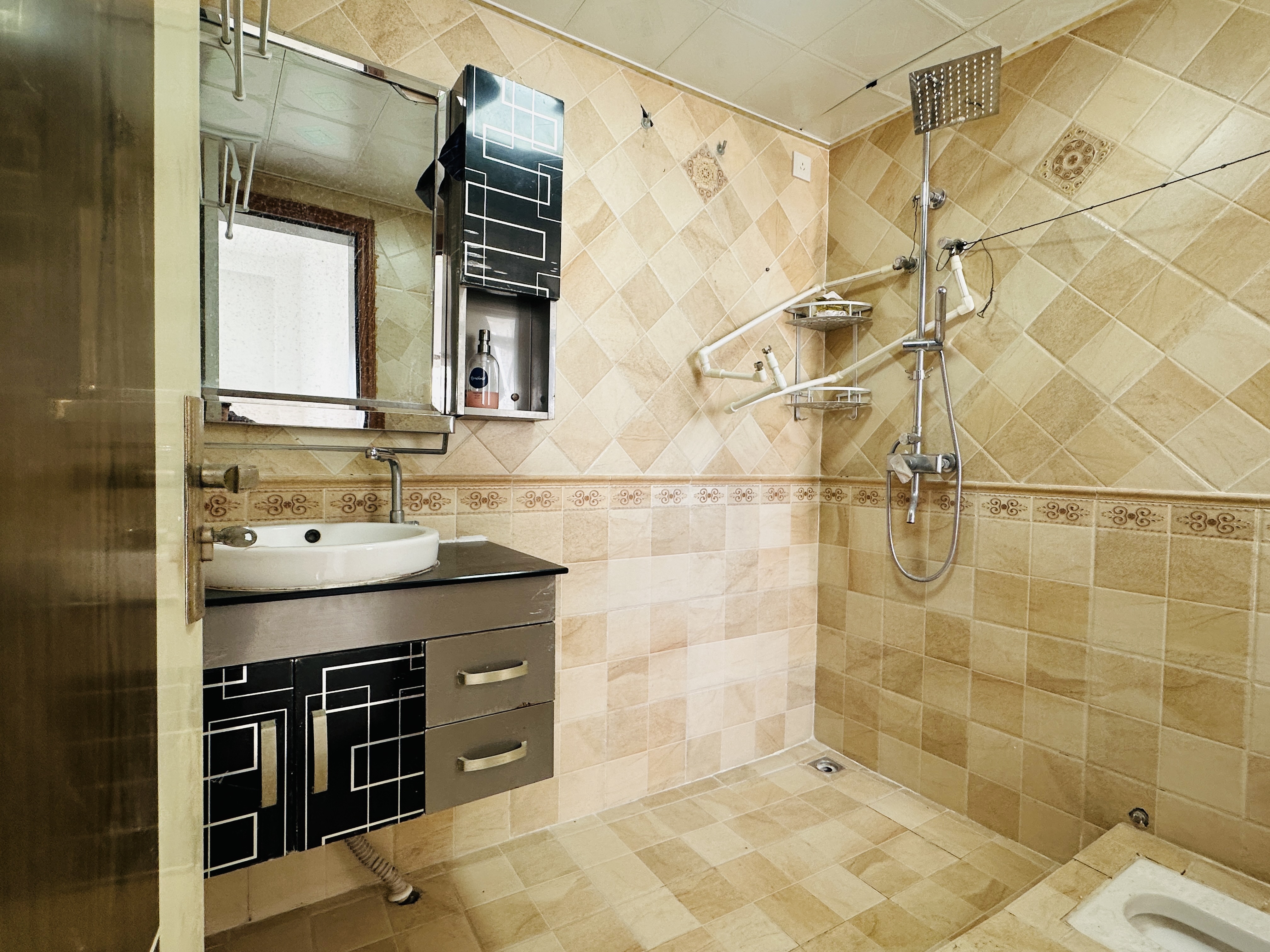 海市盛楼 3室2厅2卫 119.0万 海市盛楼 3室2厅2卫 119.0万卫生间