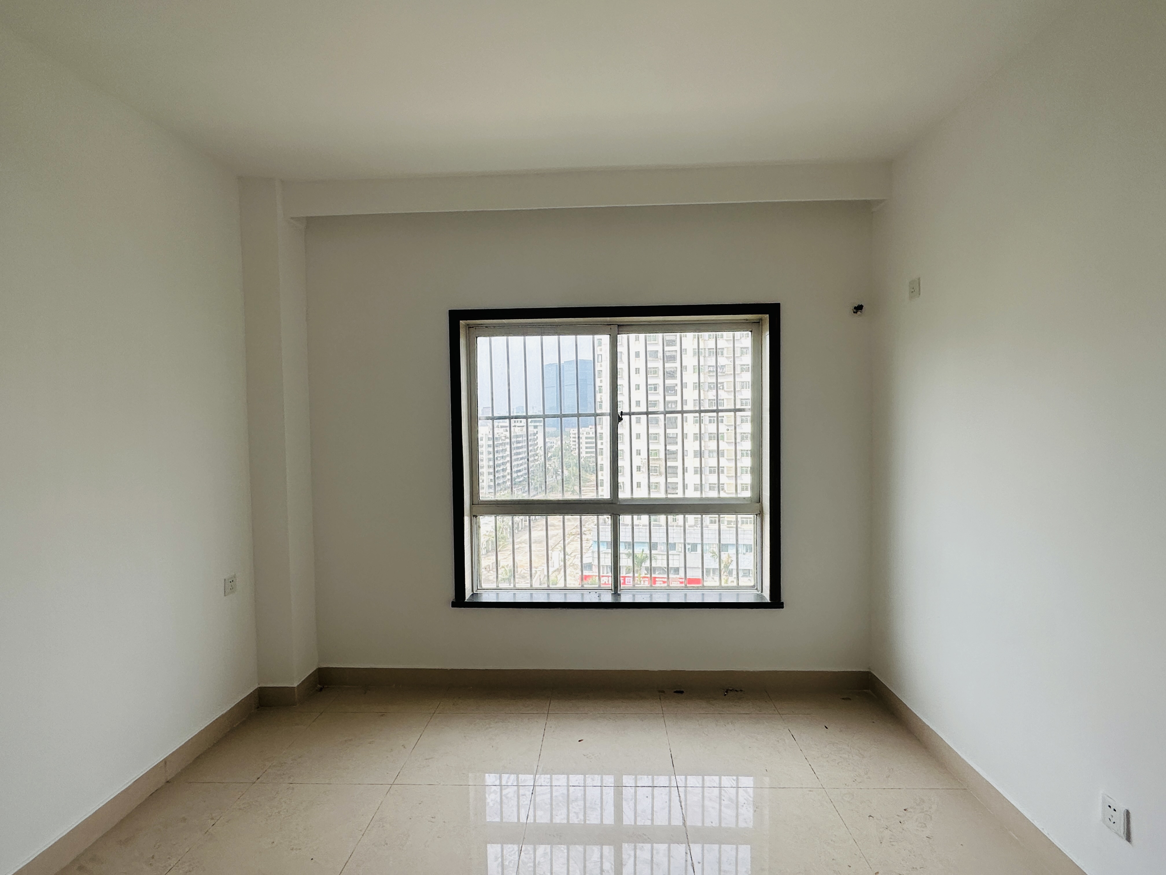 海市盛楼 3室2厅2卫 119.0万 海市盛楼 3室2厅2卫 119.0万卧室