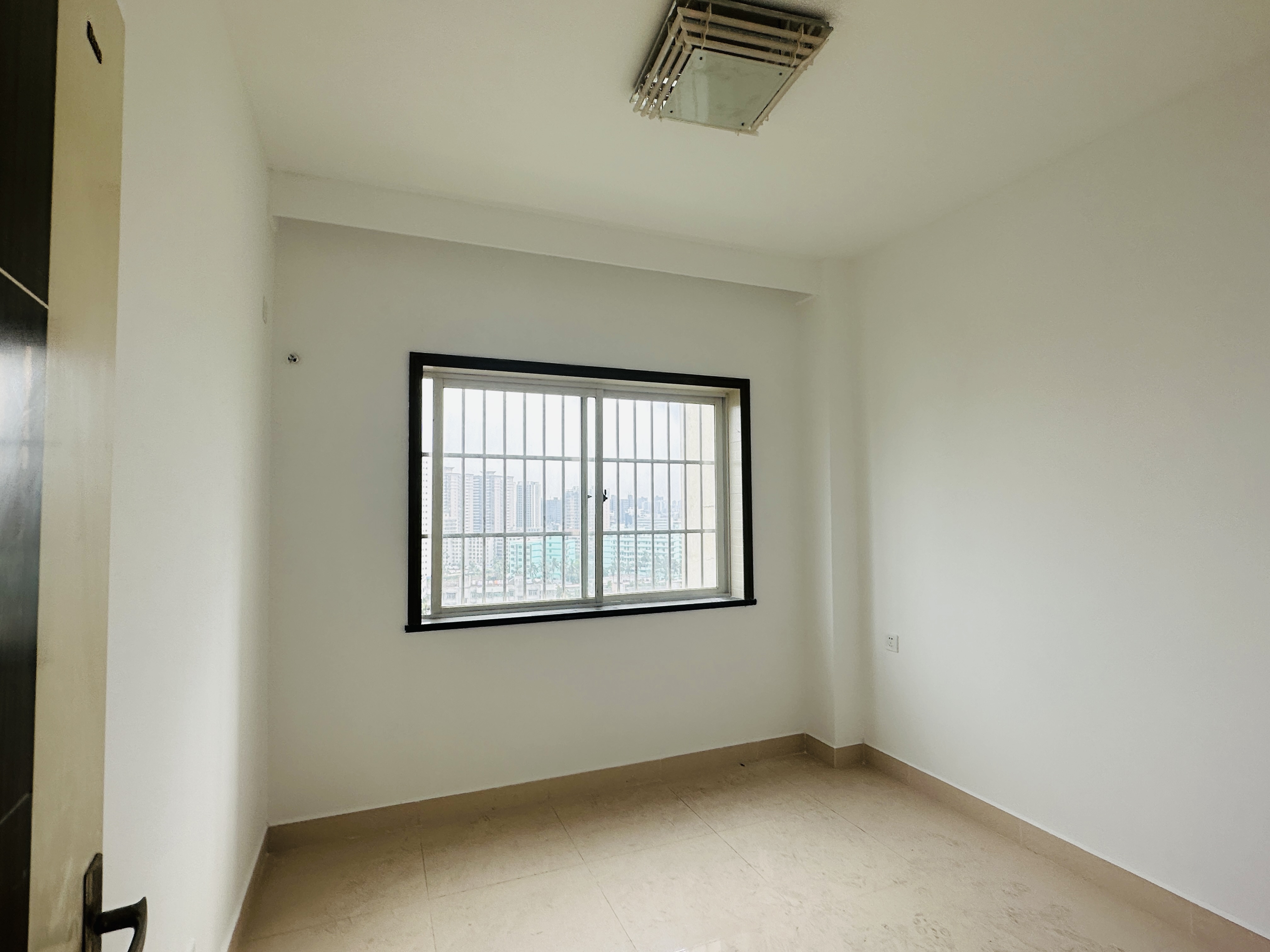 海市盛楼 3室2厅2卫 119.0万 海市盛楼 3室2厅2卫 119.0万卧室