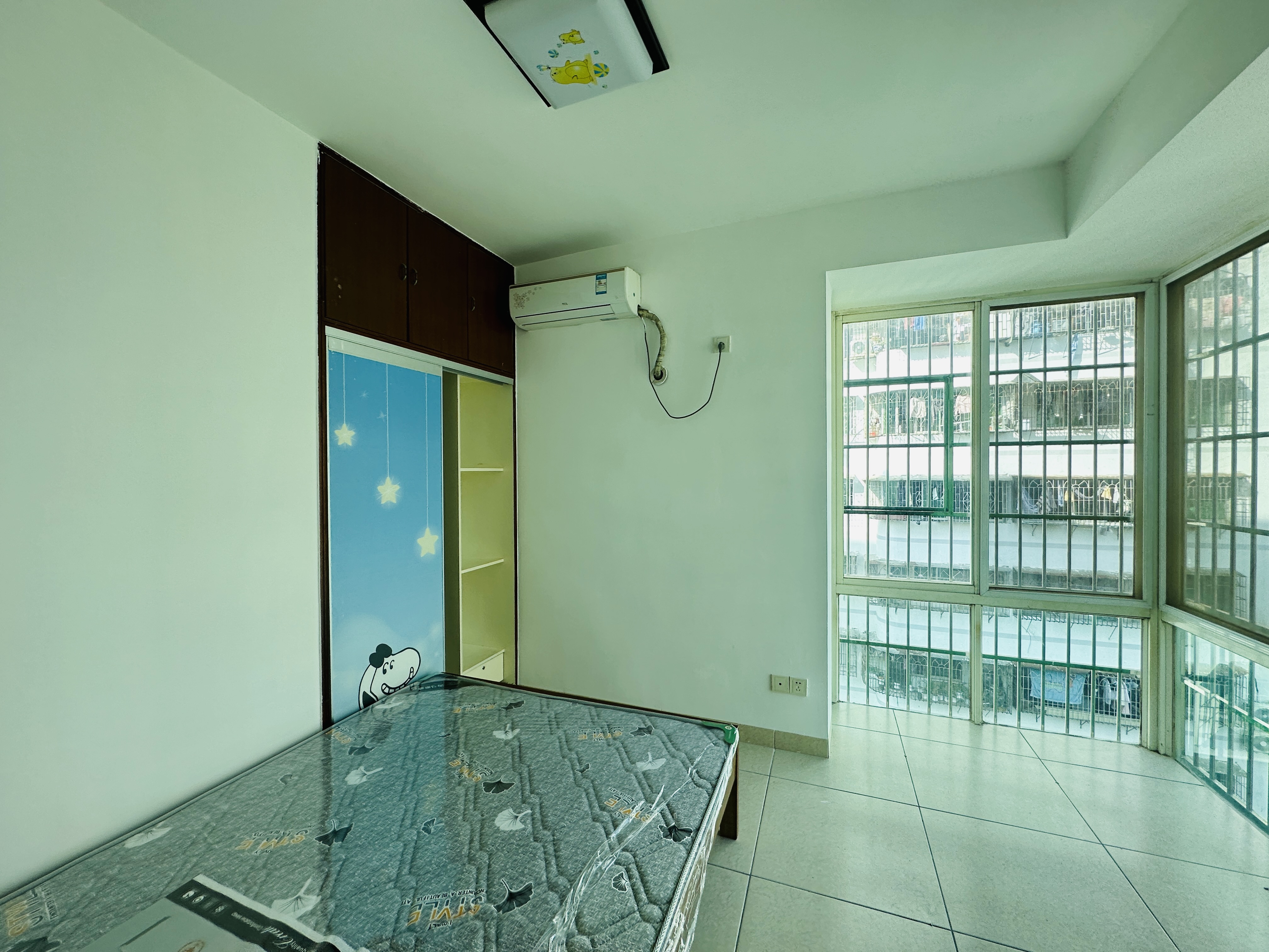 昌茂花园 2室1厅1卫 98.0万 昌茂花园 2室1厅1卫 98.0万卧室