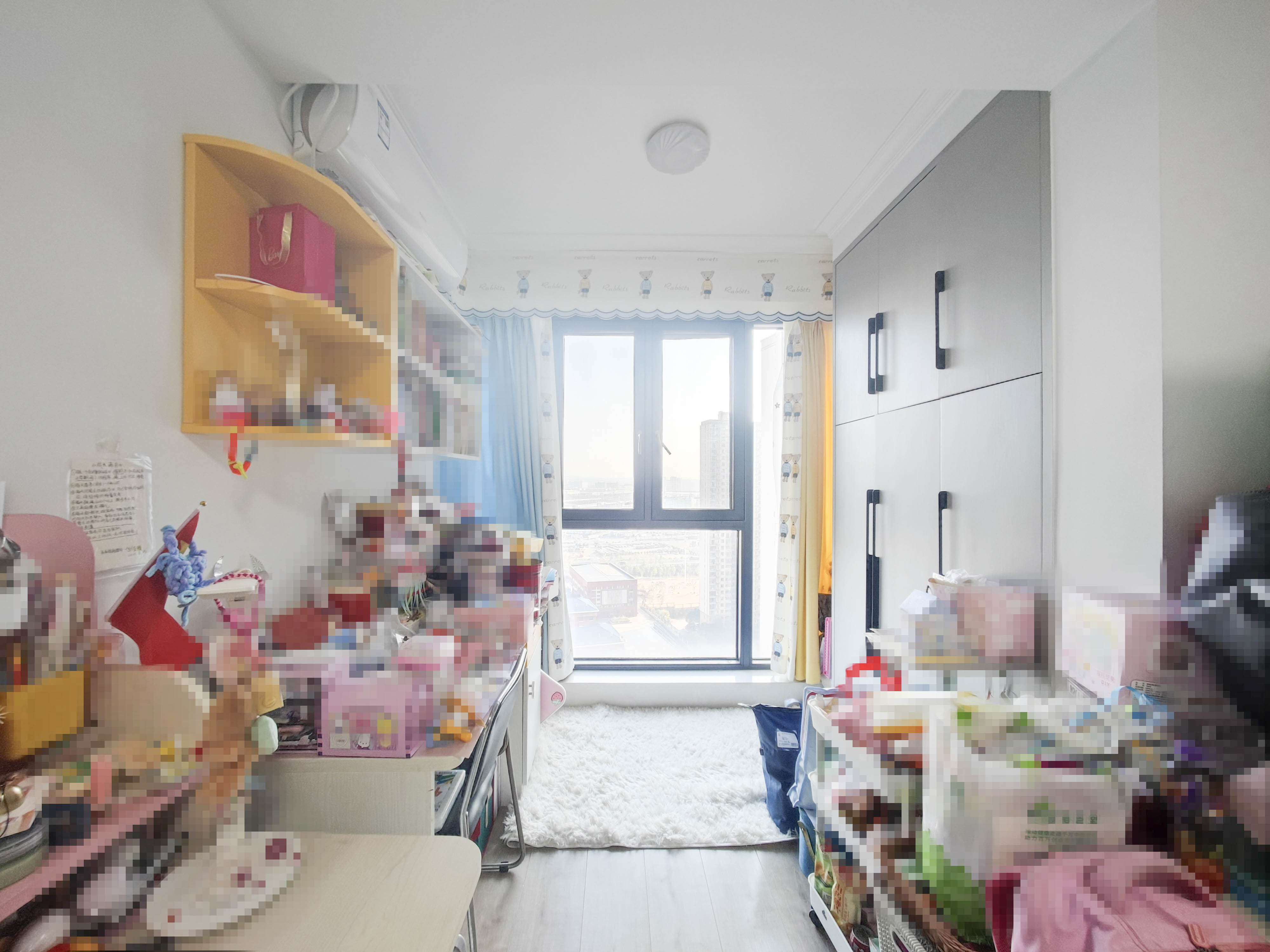 中建嘉和城  4室2厅2卫    132.0万阳台