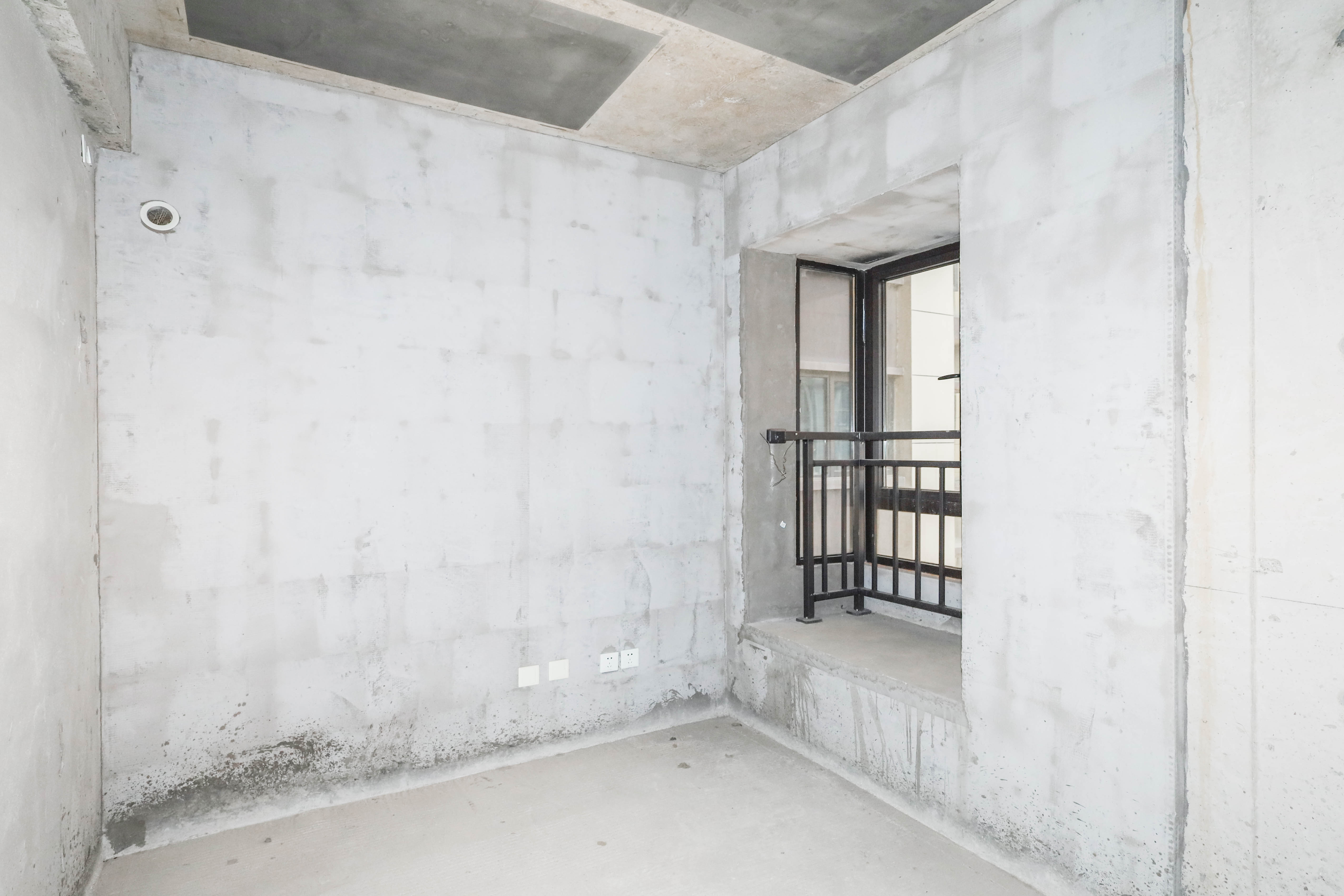 中国铁建梅溪青秀三期  3室2厅2卫   135.00万卧室