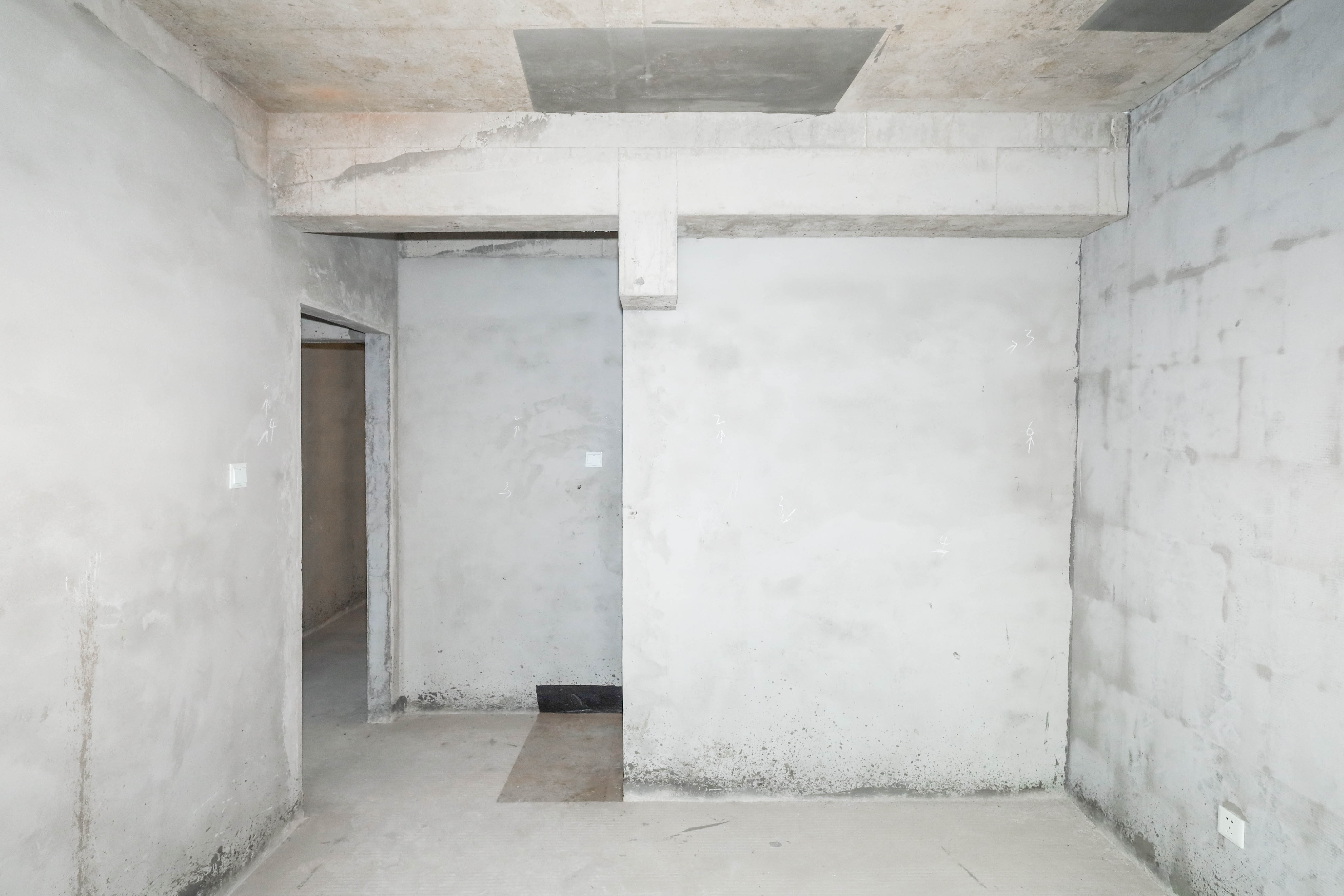 中国铁建梅溪青秀三期  3室2厅2卫   135.00万卧室