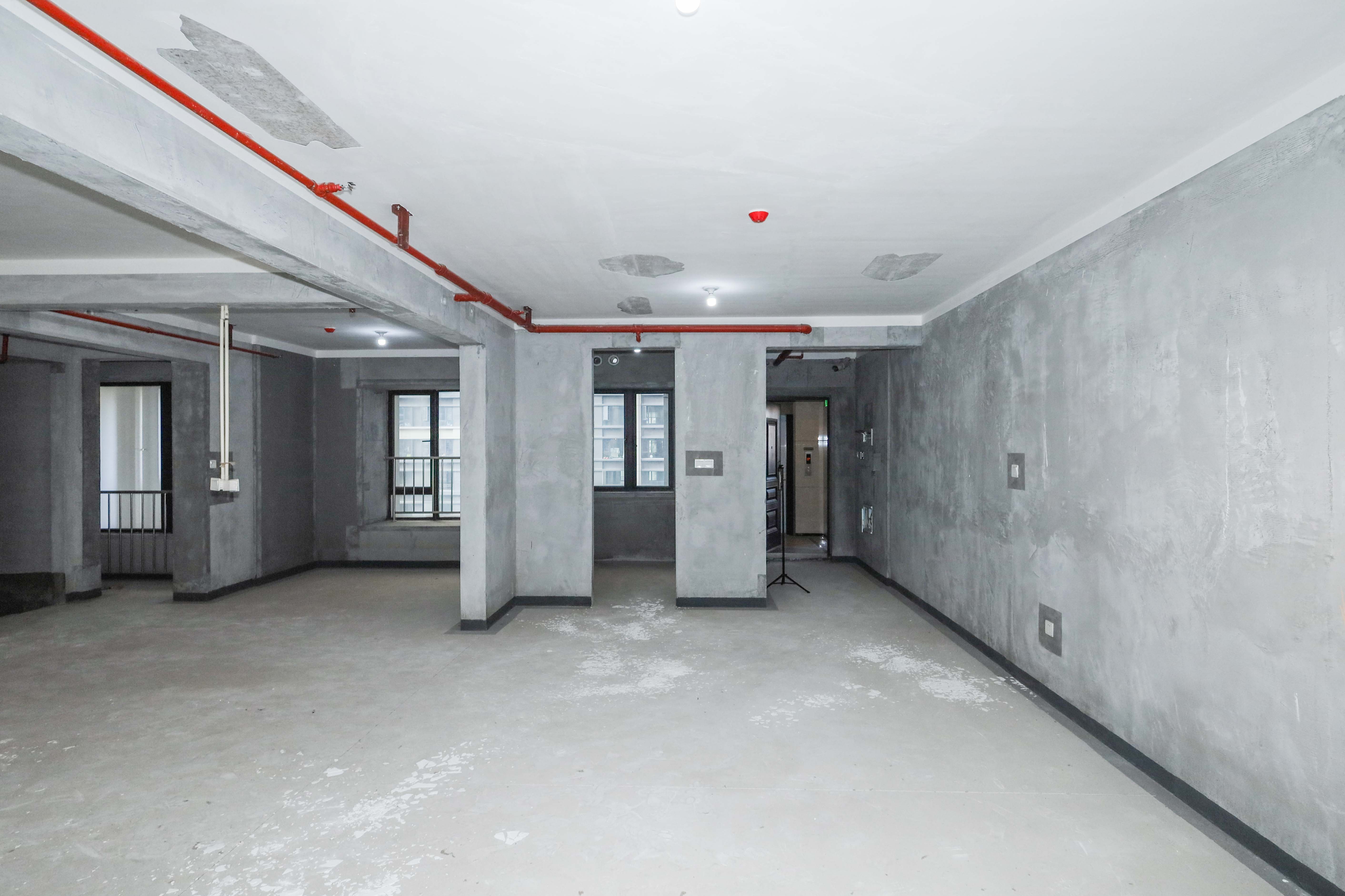 建发央著  4室2厅2卫   210.00万客厅