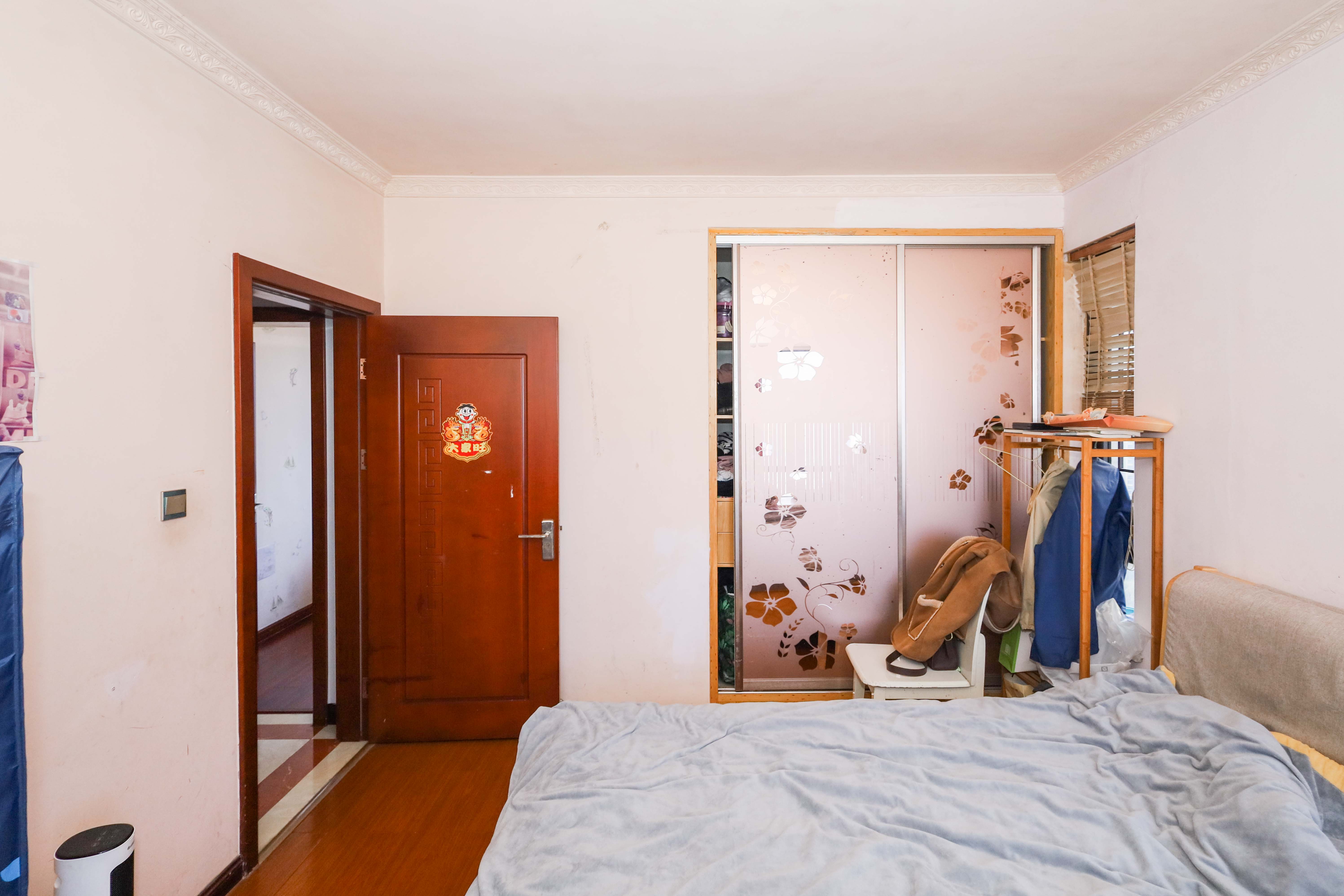 保利麓谷林语E区  3室2厅1卫    79.0万 保利麓谷林语E区  3室2厅1卫    79.0万卧室