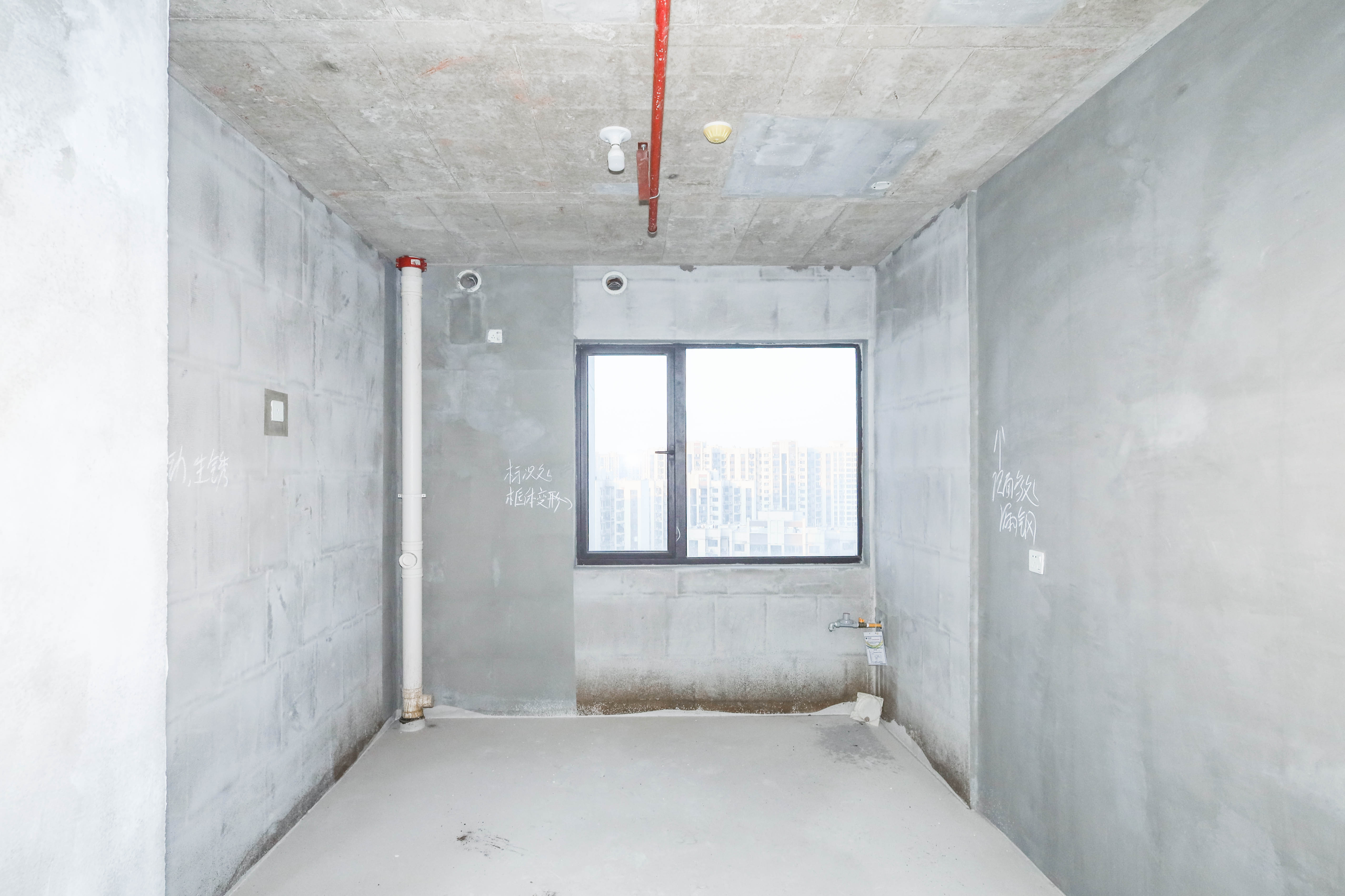 建发央著  4室2厅2卫   318.00万厨房