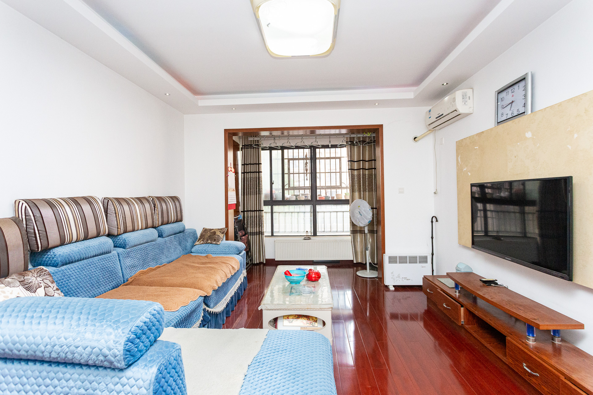 南山苏迪亚诺  3室2厅2卫    78.0万 南山苏迪亚诺  3室2厅2卫    78.0万客厅