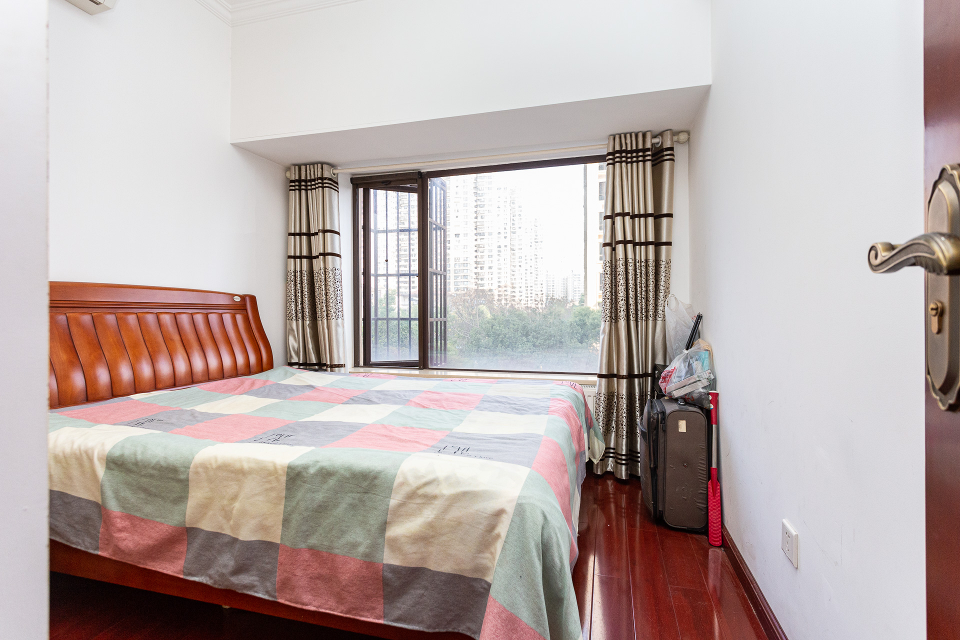 南山苏迪亚诺  3室2厅2卫    78.0万 南山苏迪亚诺  3室2厅2卫    78.0万卧室