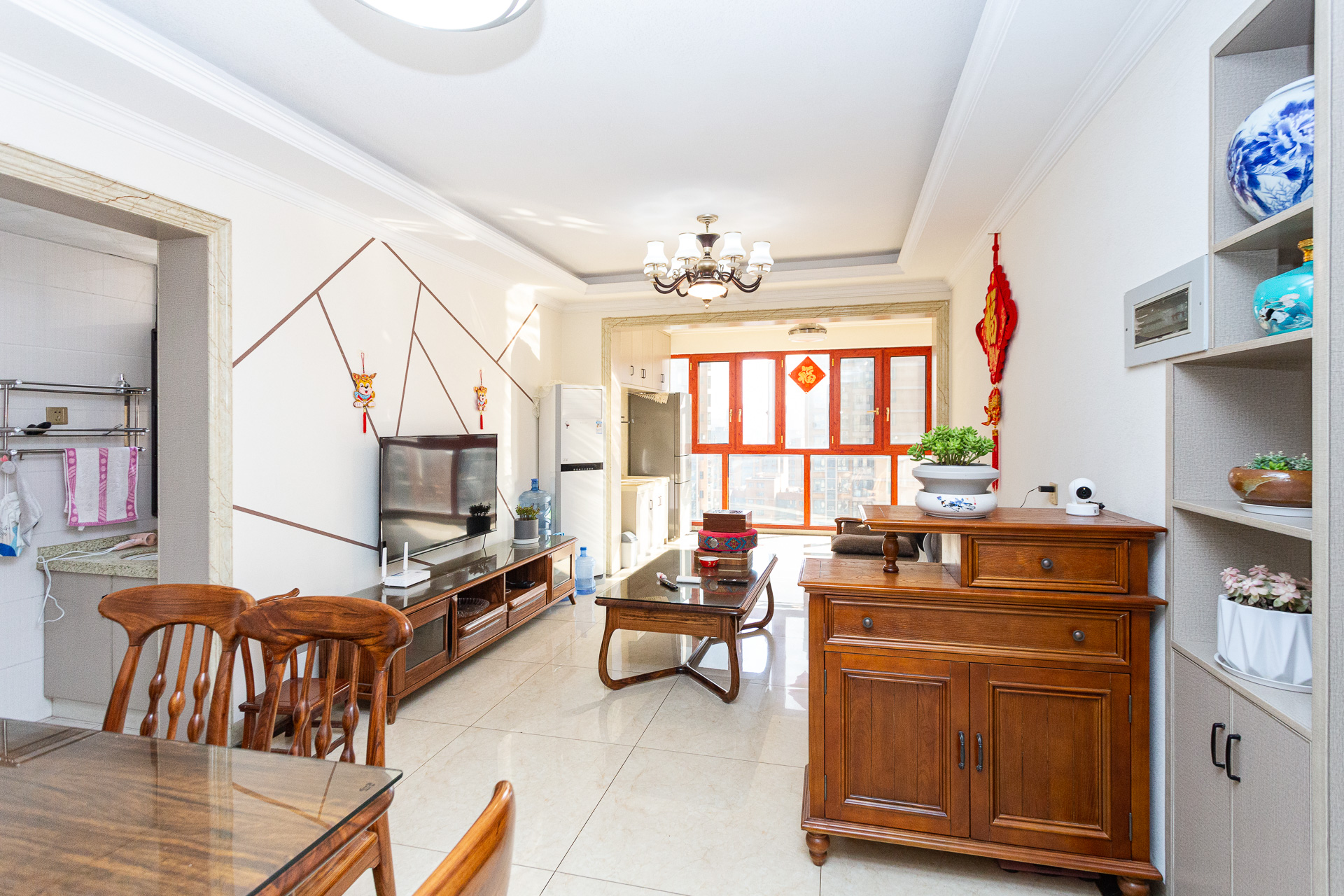 明发国际城 2室2厅1卫 70.0万 明发国际城 2室2厅1卫 70.0万客厅