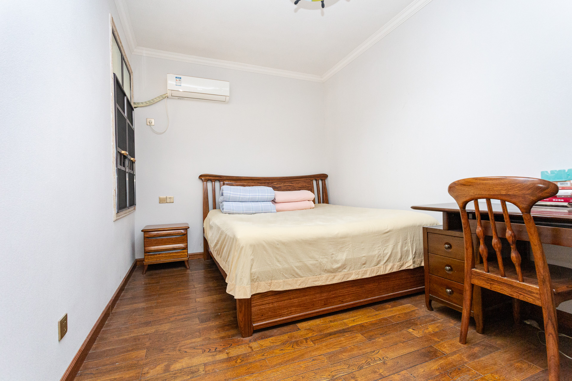 明发国际城 2室2厅1卫 70.0万 明发国际城 2室2厅1卫 70.0万卧室