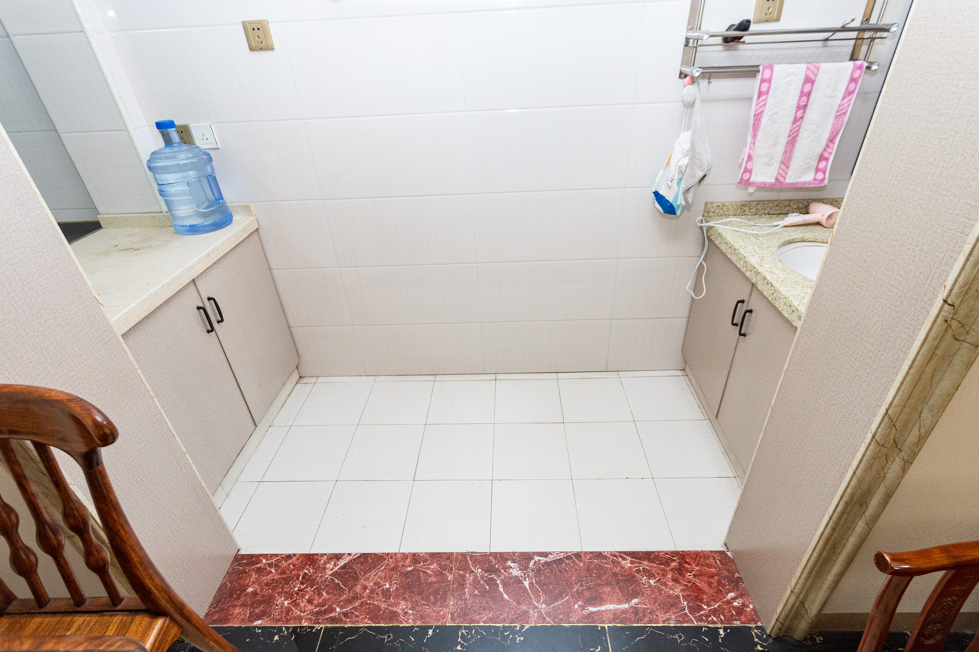 明发国际城 2室2厅1卫 70.0万 明发国际城 2室2厅1卫 70.0万阳台