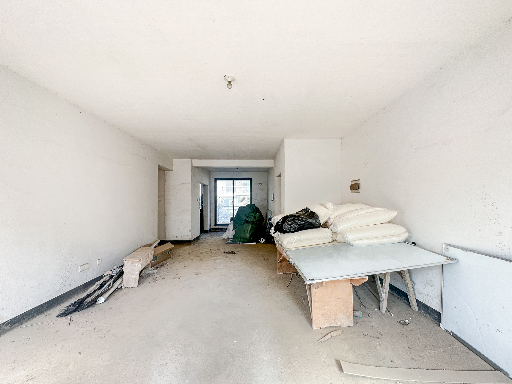 南山苏迪亚诺 4室2厅2卫 98.0万 南山苏迪亚诺 4室2厅2卫 98.0万客厅