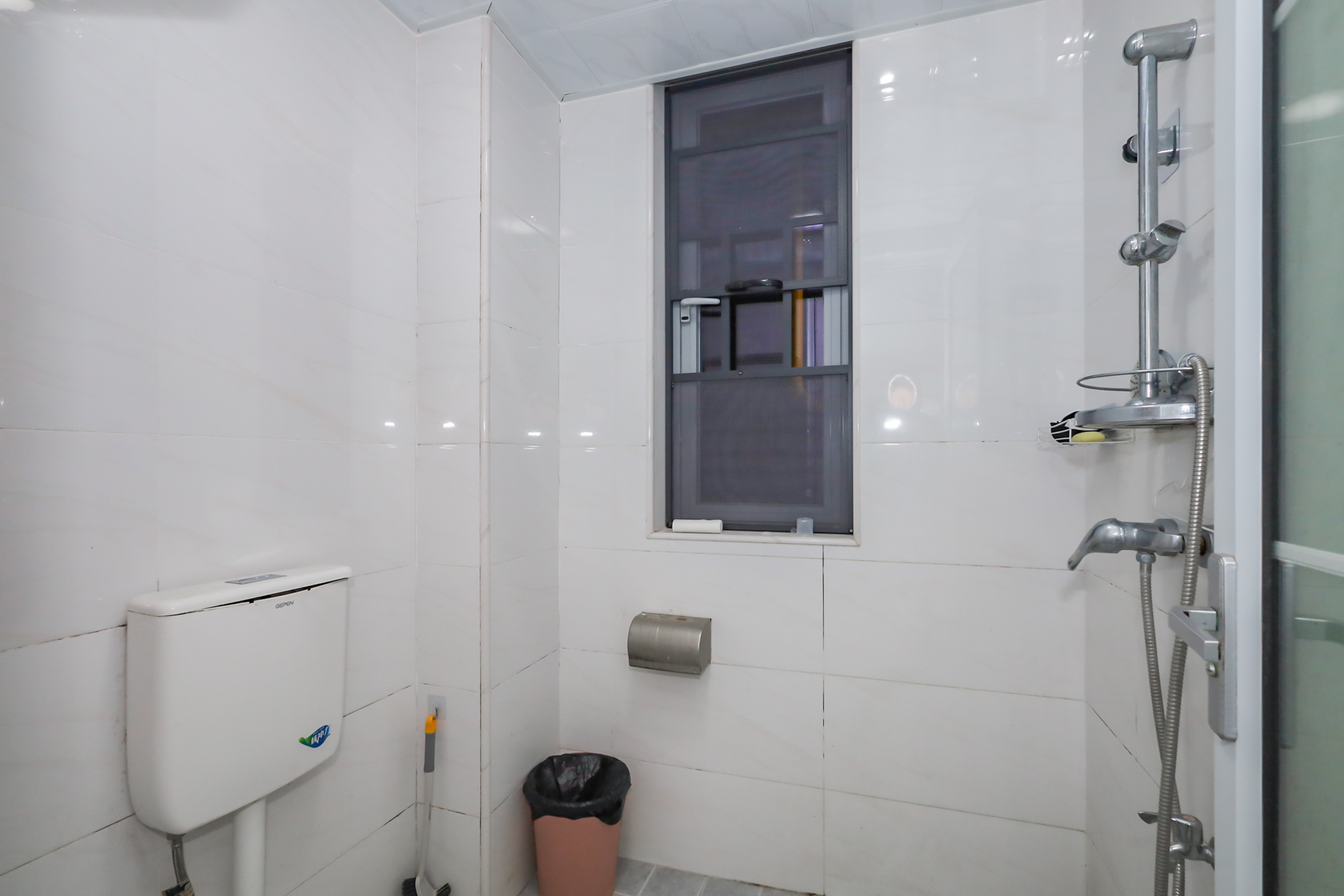 保利天禧D区 3室2厅2卫 120.0万 保利天禧D区 3室2厅2卫 120.0万卫生间