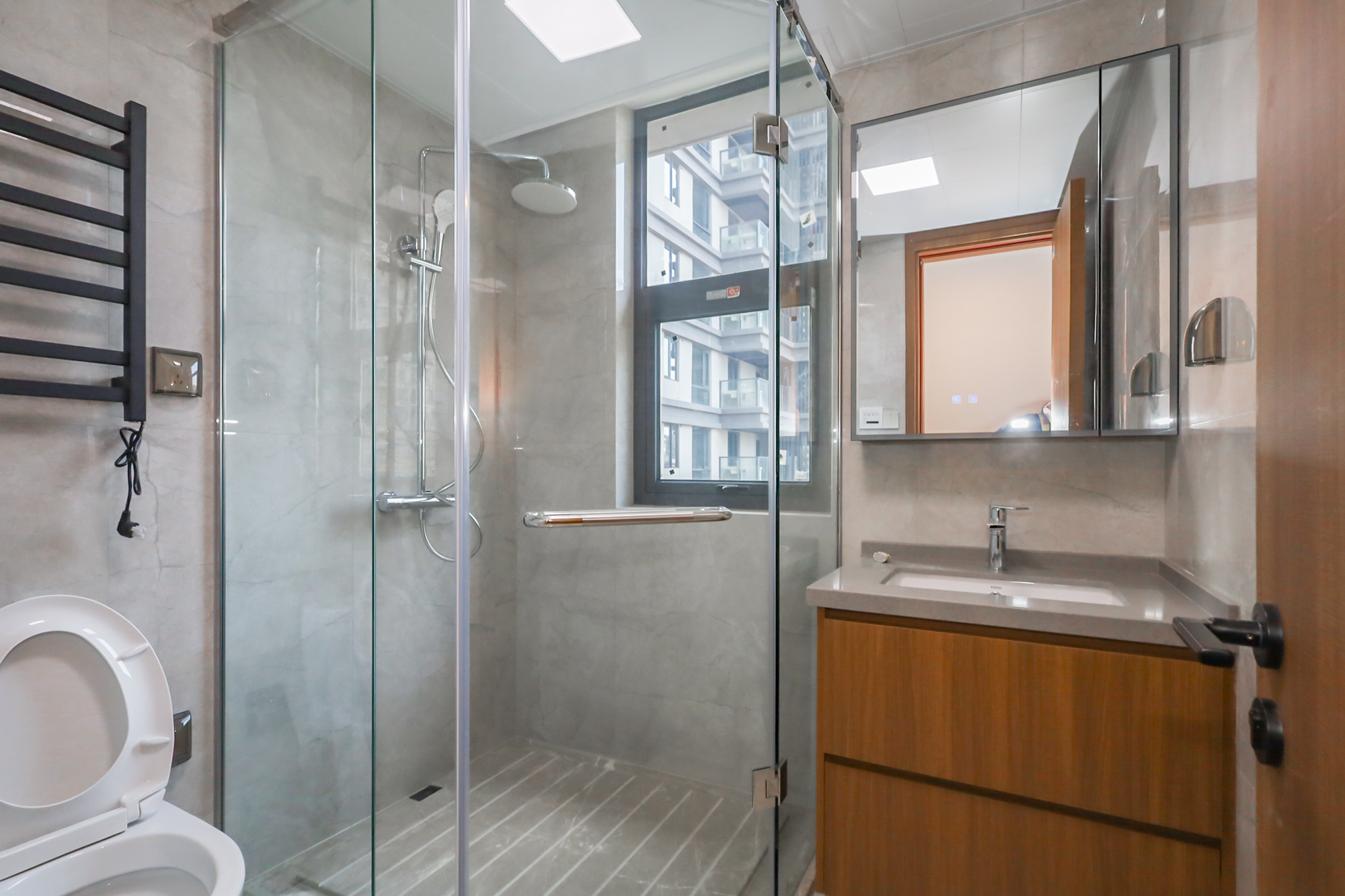 江山印 5室2厅2卫 558.0万 江山印 5室2厅2卫 558.0万卫生间