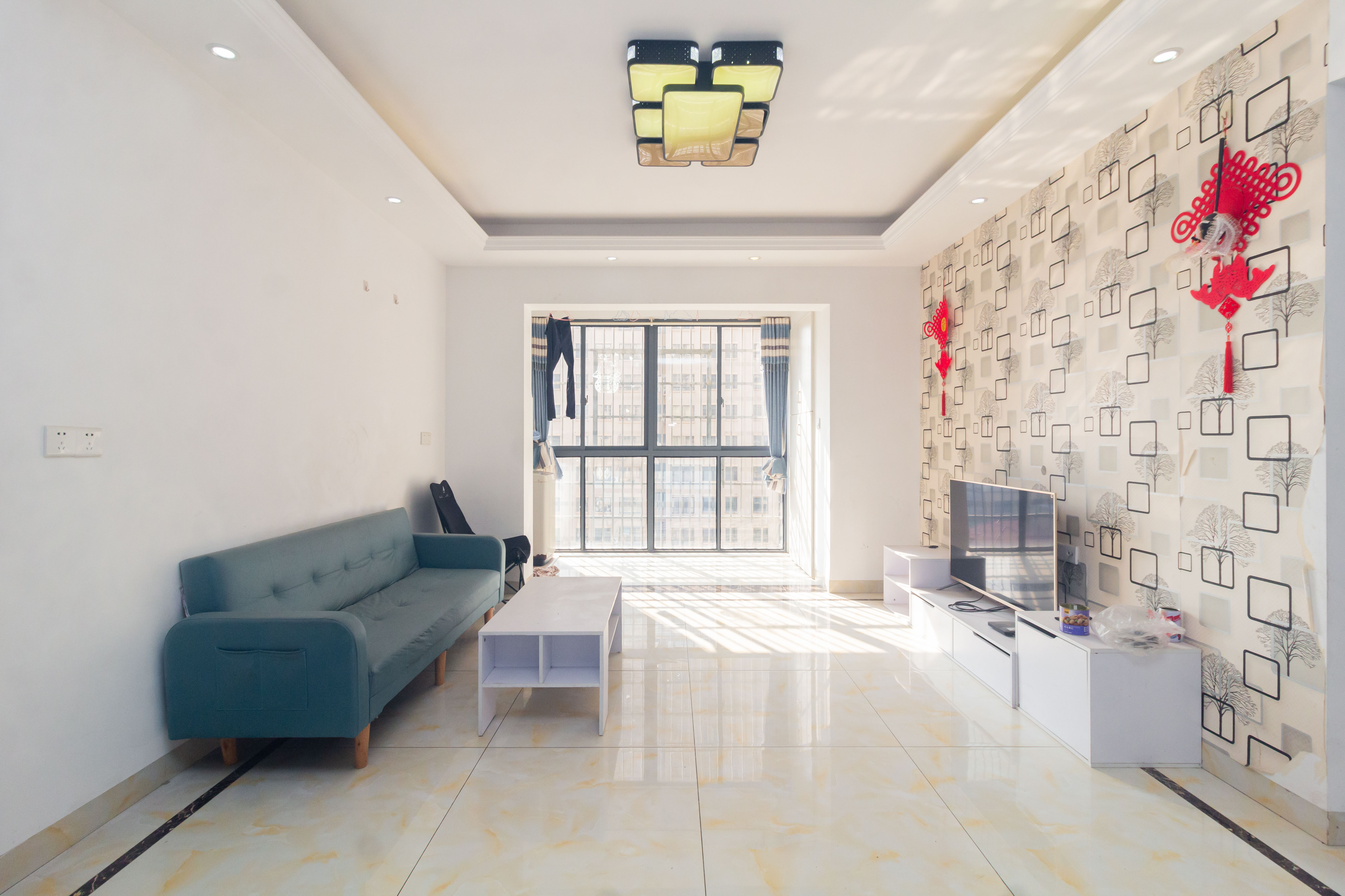 佳美紫郡  3室2厅1卫    56.0万 佳美紫郡  3室2厅1卫    56.0万客厅