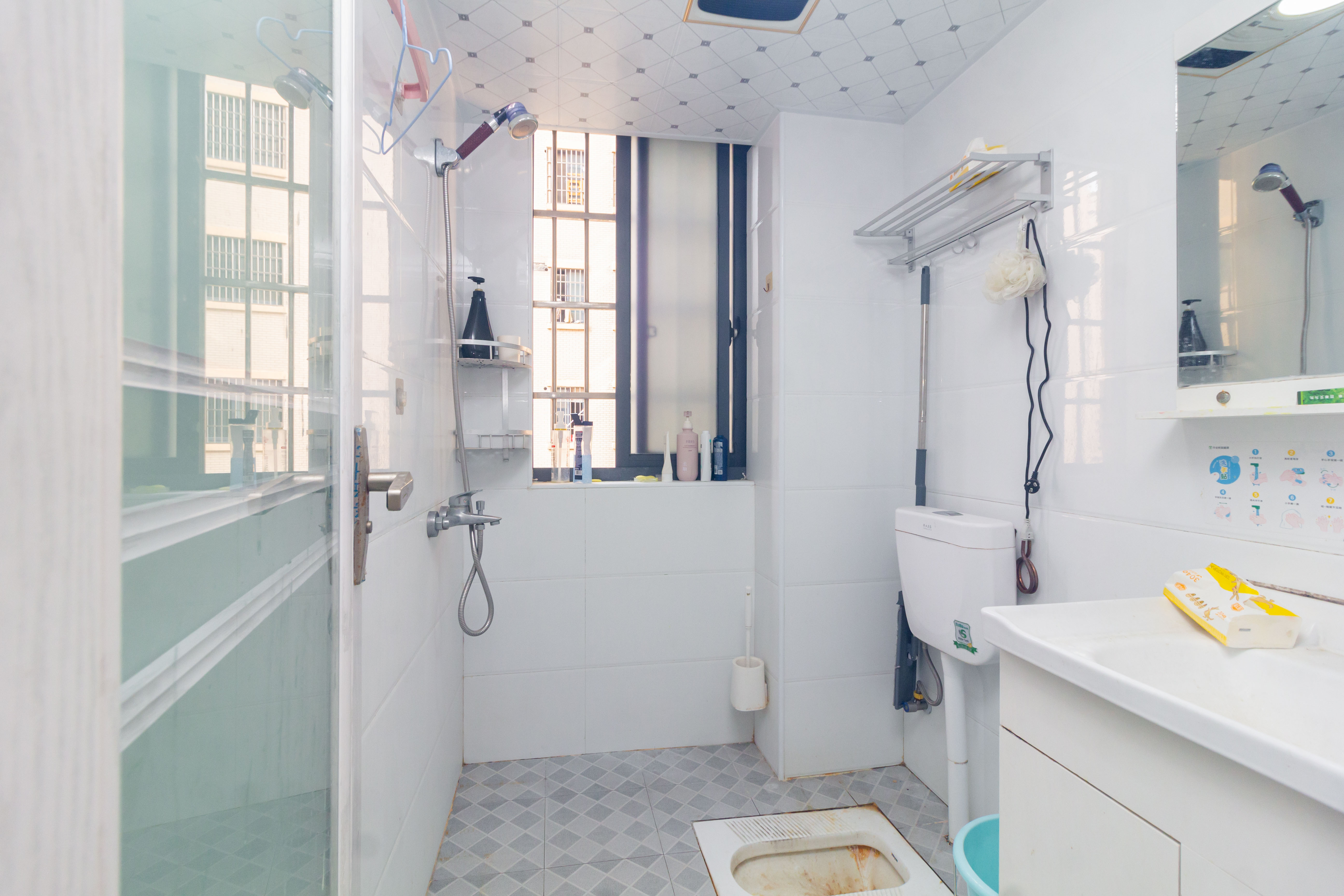 佳美紫郡  3室2厅1卫    56.0万 佳美紫郡  3室2厅1卫    56.0万卫生间