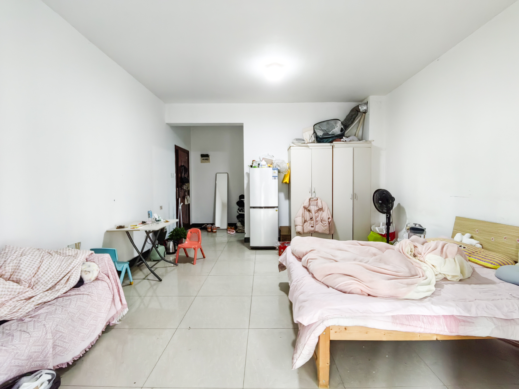 蝴蝶谷 1室1厅1卫 24.8万 蝴蝶谷 1室1厅1卫 24.8万客厅