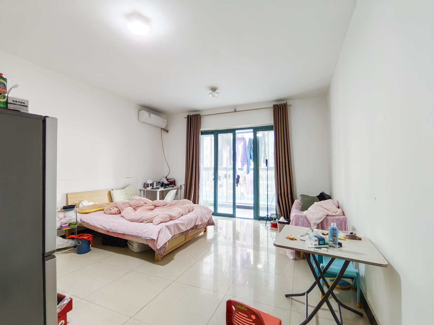 蝴蝶谷 1室1厅1卫 24.8万 蝴蝶谷 1室1厅1卫 24.8万客厅