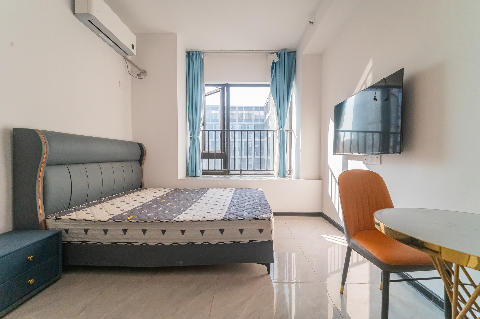 新城悦隽公园 1室1厅1卫 17.5万 新城悦隽公园 1室1厅1卫 17.5万客厅