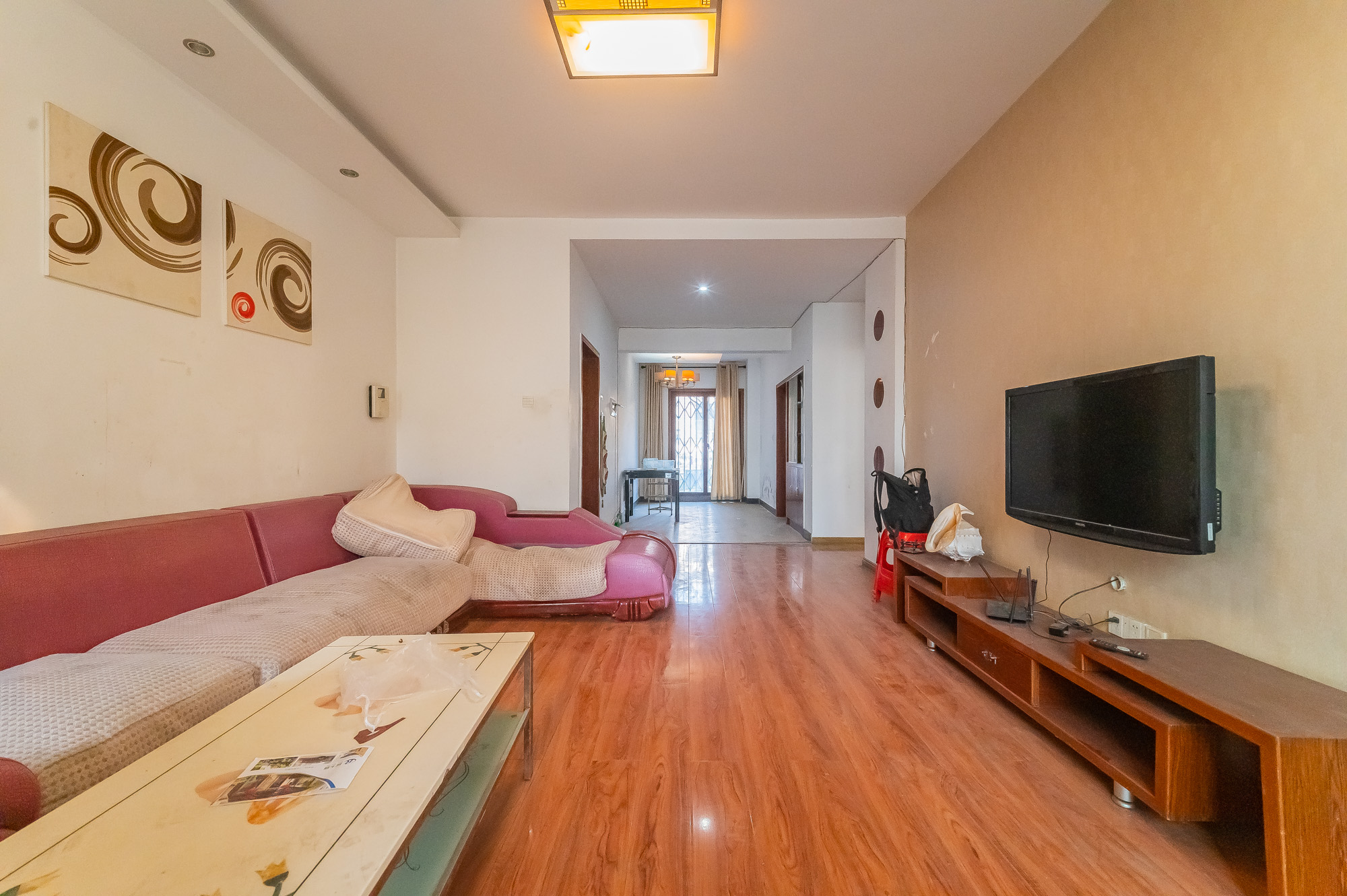 鹏基诺亚山林 3室2厅1卫 120.0万 鹏基诺亚山林 3室2厅1卫 120.0万客厅