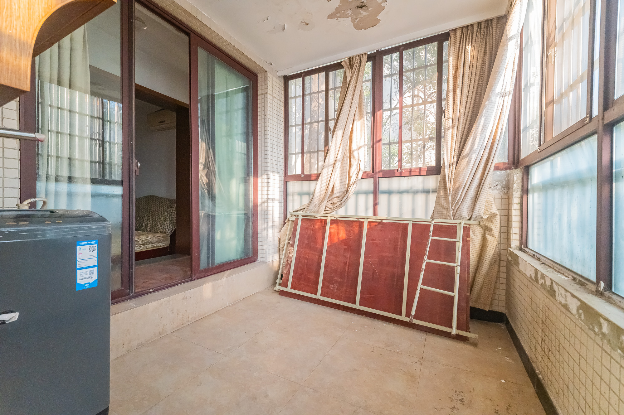 鹏基诺亚山林 3室2厅1卫 120.0万 鹏基诺亚山林 3室2厅1卫 120.0万阳台