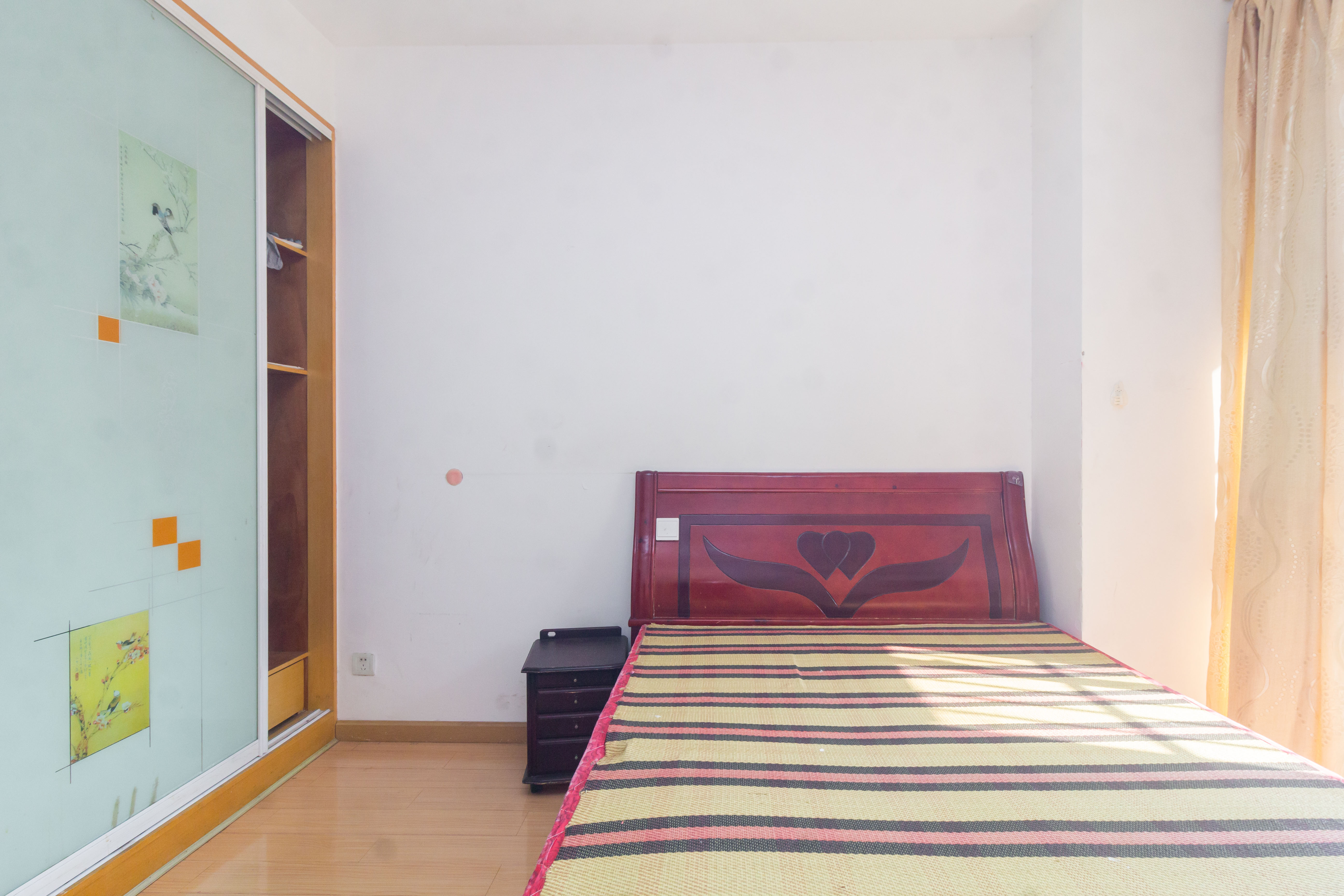 华天LOHO小镇 2室2厅1卫 42.8万 华天LOHO小镇 2室2厅1卫 42.8万卧室