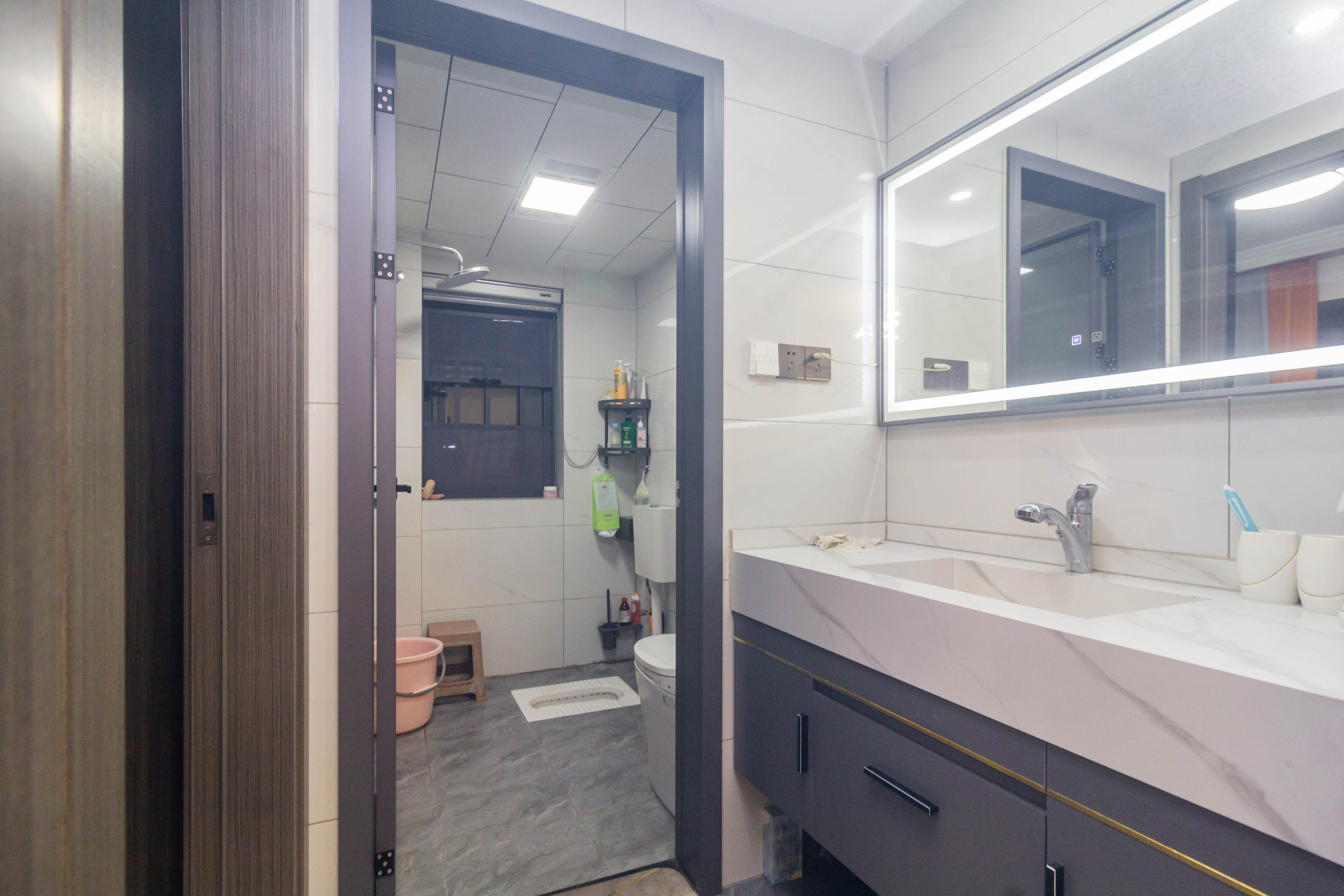 中交中央公园D4区 3室1厅1卫 125.0万 中交中央公园D4区 3室1厅1卫 125.0万卫生间