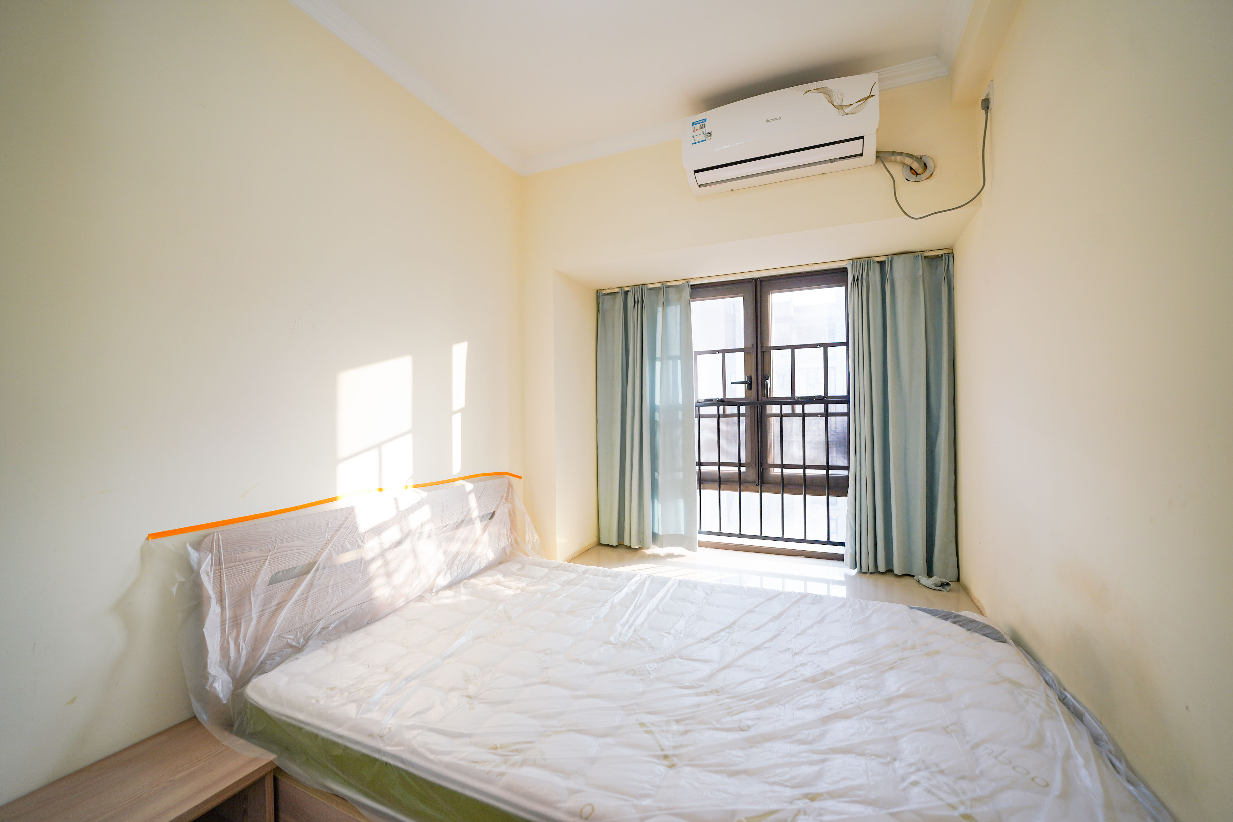 碧桂园公园壹号(凯怡茗苑) 3室2厅1卫 60.88万 碧桂园公园壹号(凯怡茗苑) 3室2厅1卫 60.88万卧室