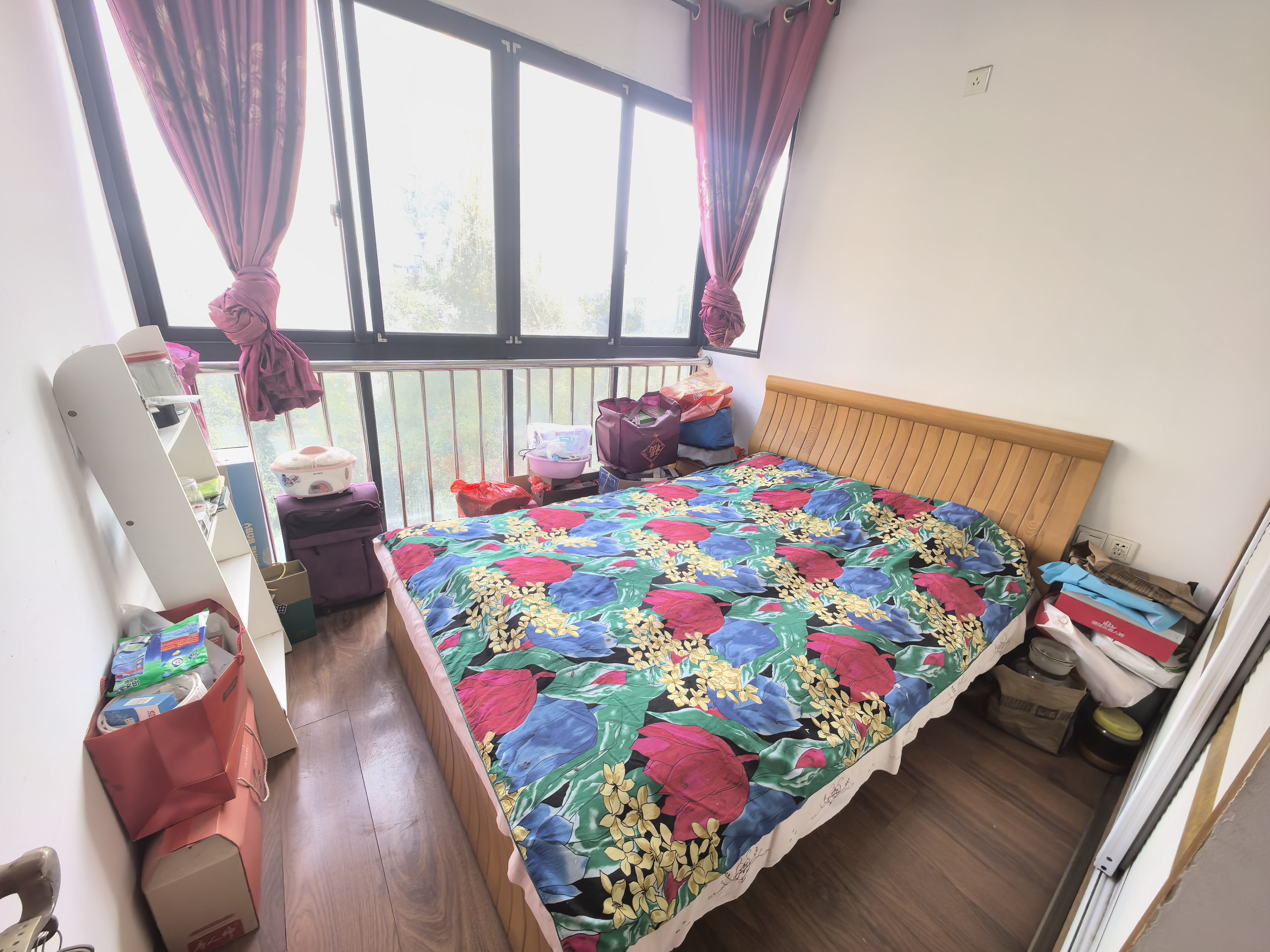 莱茵小镇  3室2厅1卫    36.8万 莱茵小镇  3室2厅1卫    36.8万室内图