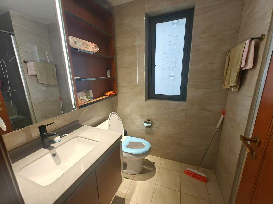 恒大华府 3室2厅2卫 88.0万 恒大华府 3室2厅2卫 88.0万室内图