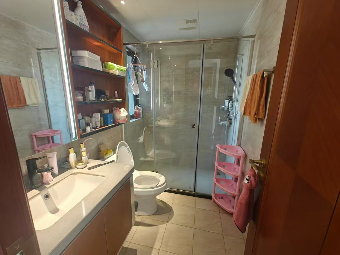 恒大华府 3室2厅2卫 88.0万 恒大华府 3室2厅2卫 88.0万室内图