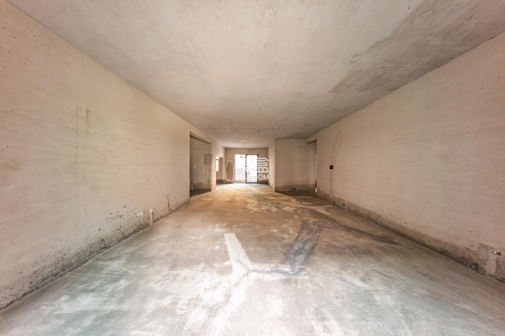 江山帝景雅墅（普罗旺斯）  5室2厅4卫    258.0万