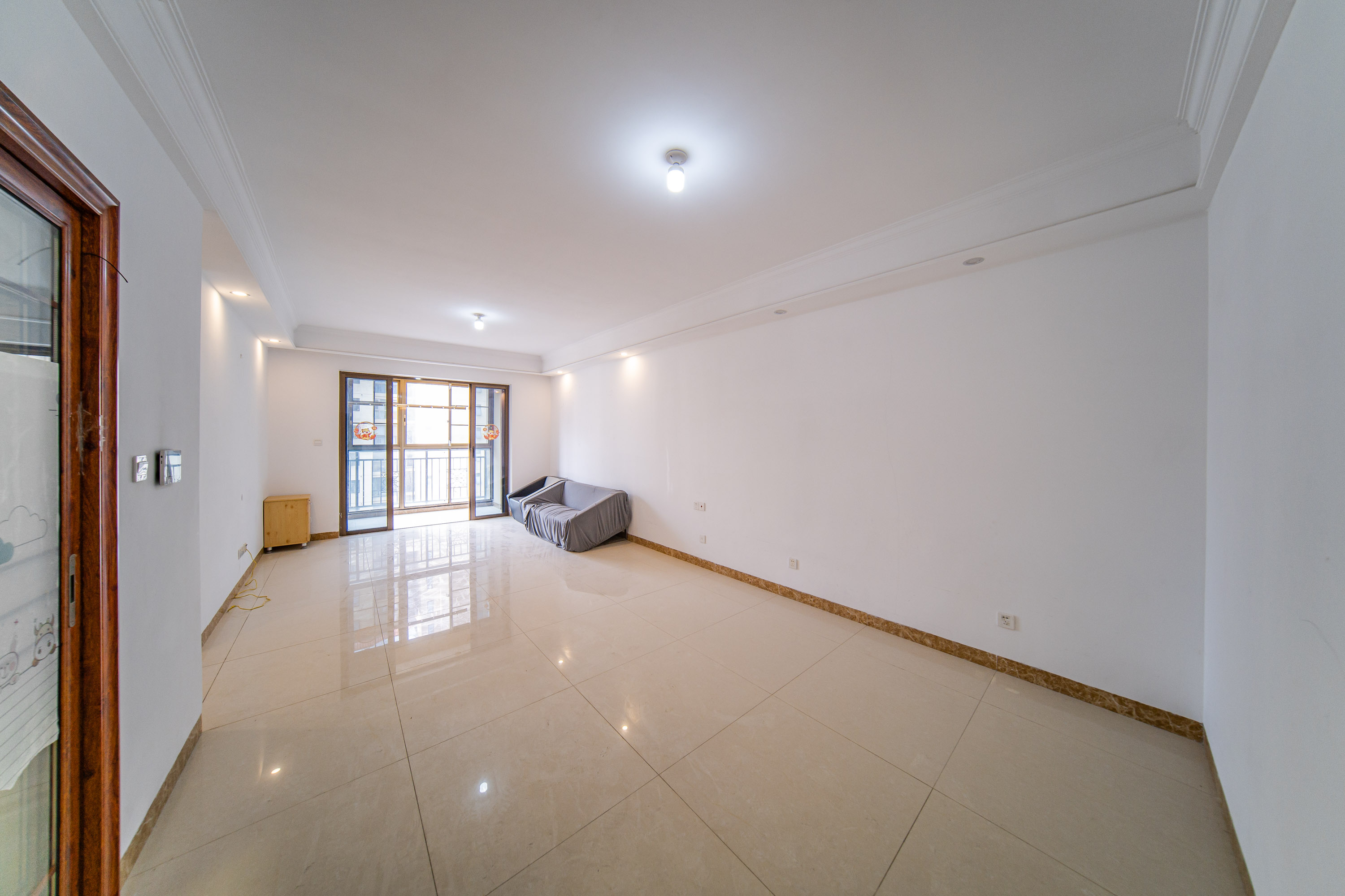 江山帝景哈佛 3室2厅2卫 105.0万 江山帝景哈佛 3室2厅2卫 105.0万客厅